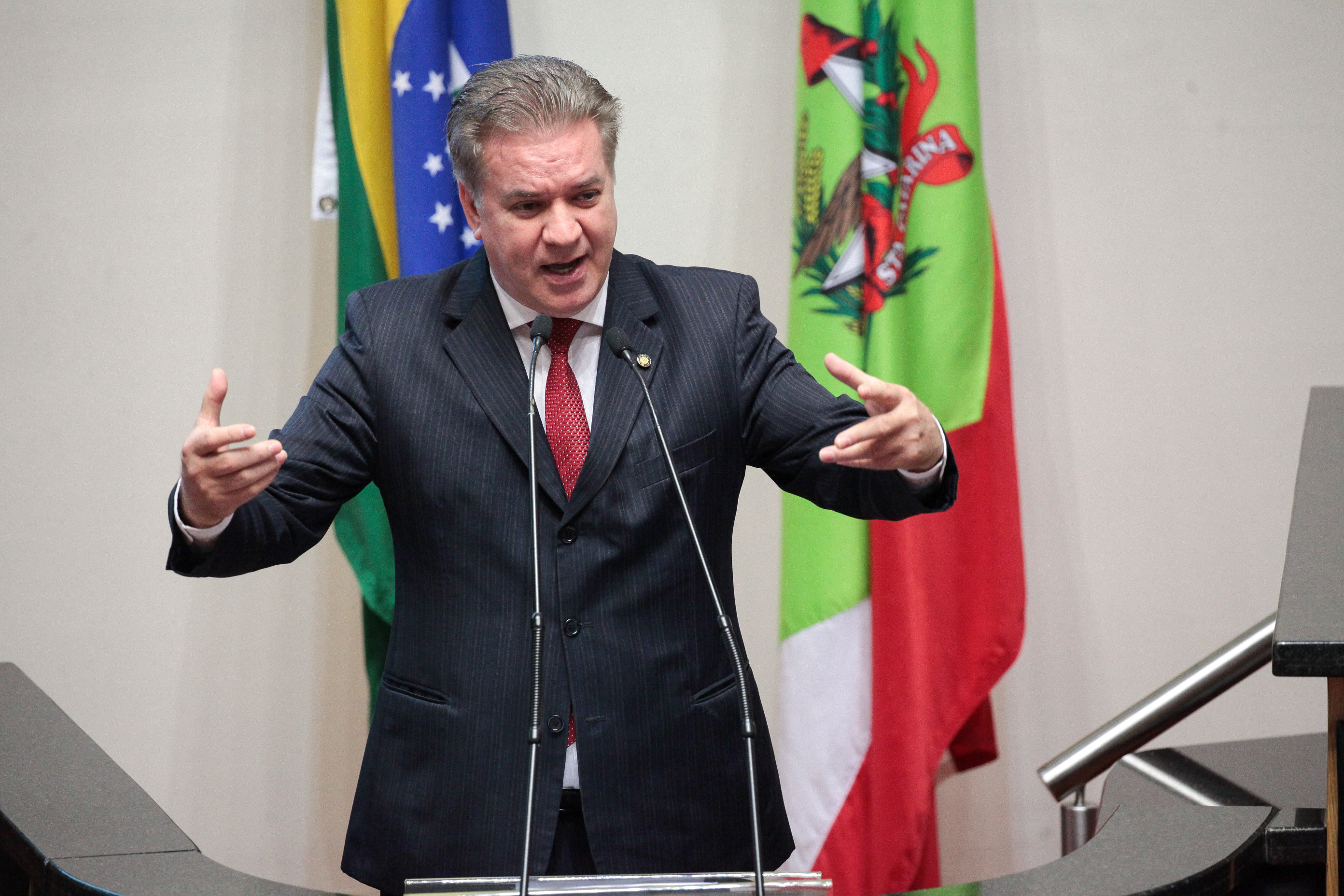 Deputado Cesar Valduga (PCdoB). Sessão Ordinária.