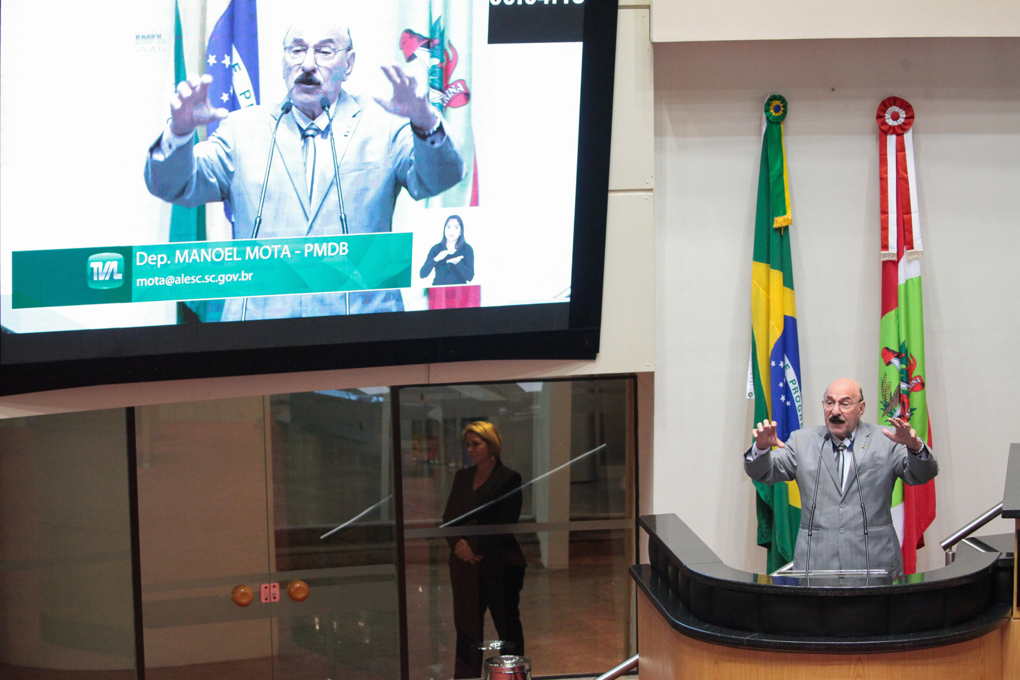Futuro das ADRs polariza debate na tribuna da Alesc