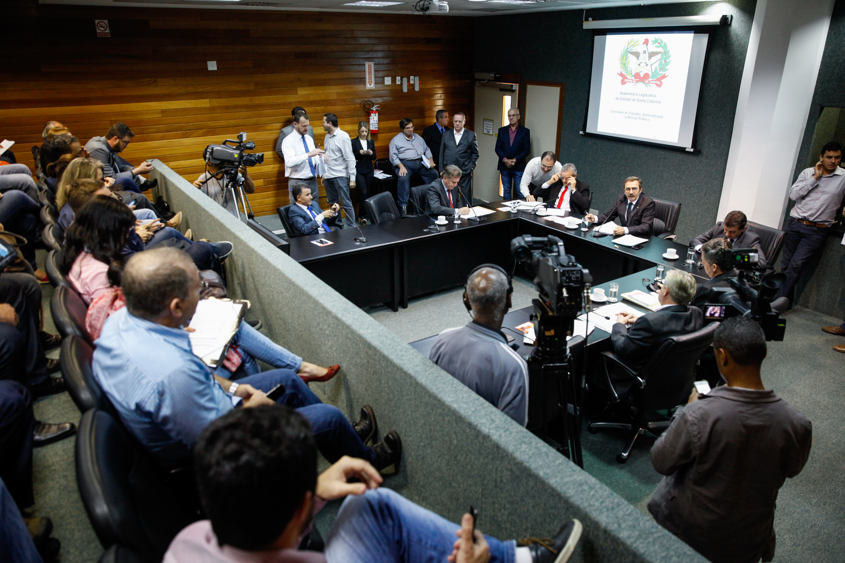 Comissão de Trabalho, Administração e Serviço Público.