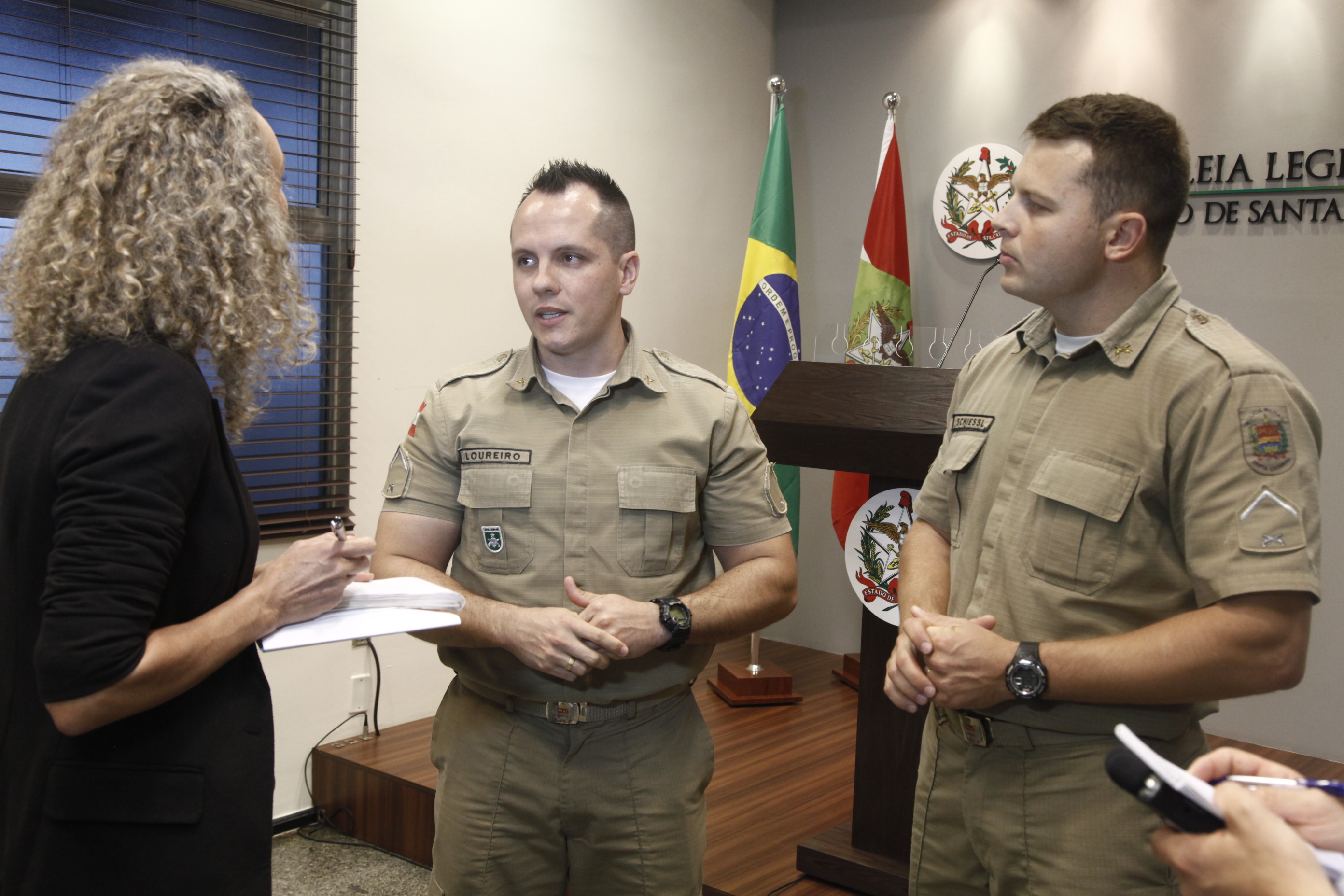 Homenagem aos Policiais Militares.