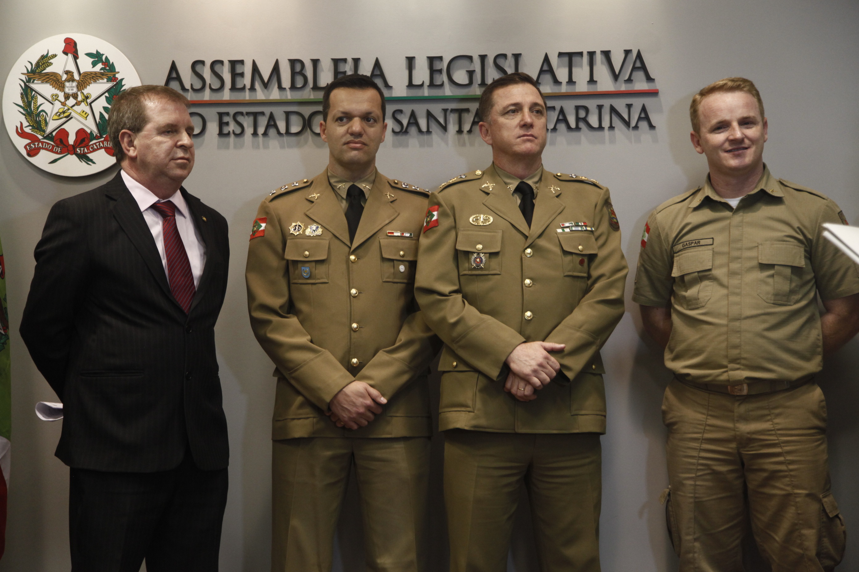 Homenagem aos Policiais Militares.