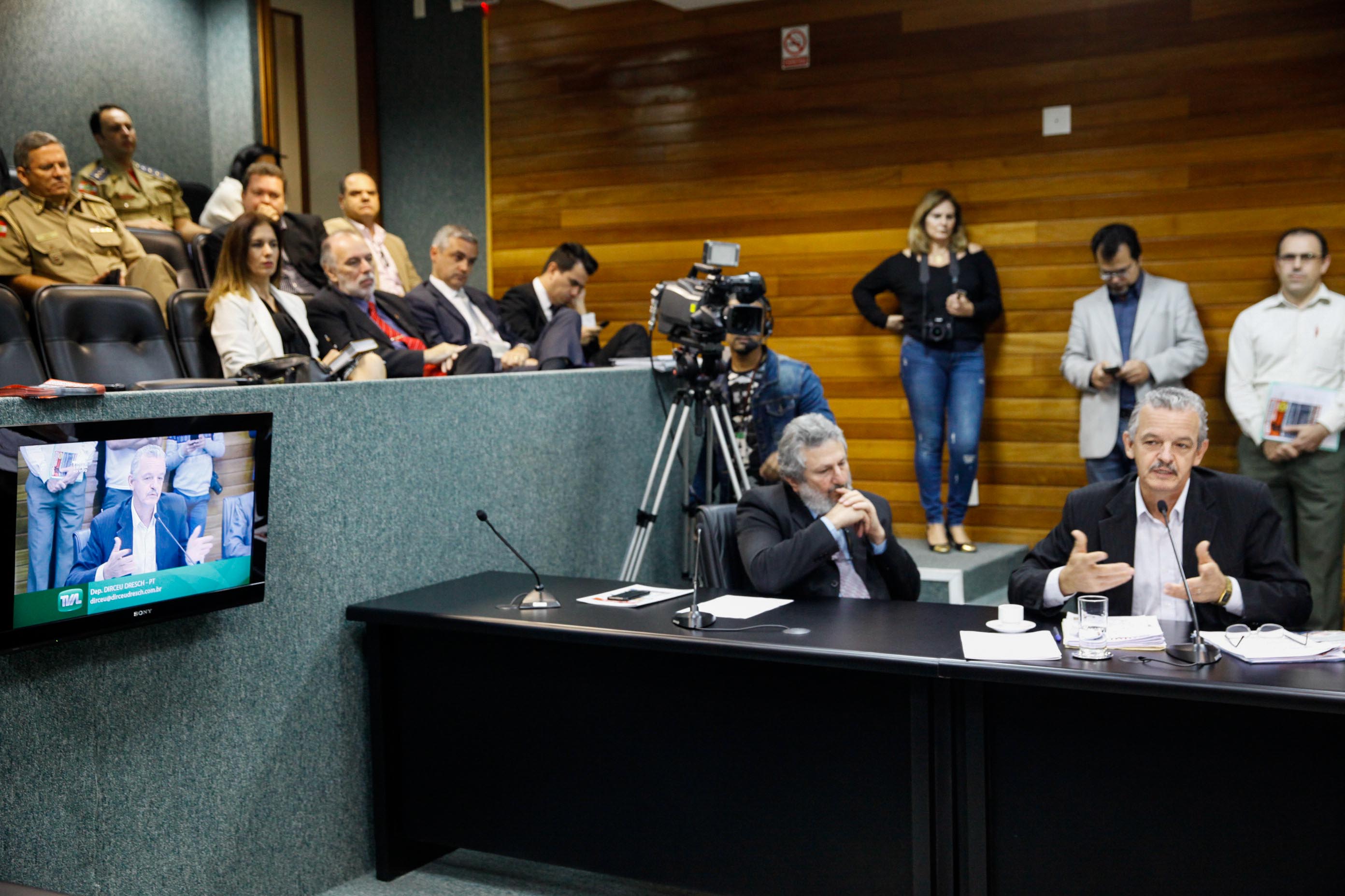 Reunião Simultânea da Comissão de Segurança Pública e da Comissão de Proteção Civil.