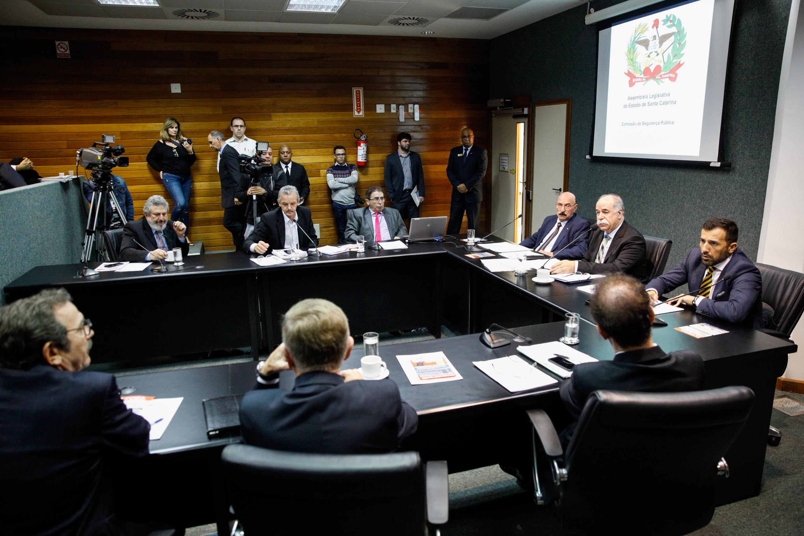 Reunião Simultânea da Comissão de Segurança Pública e da Comissão de Proteção Civil.