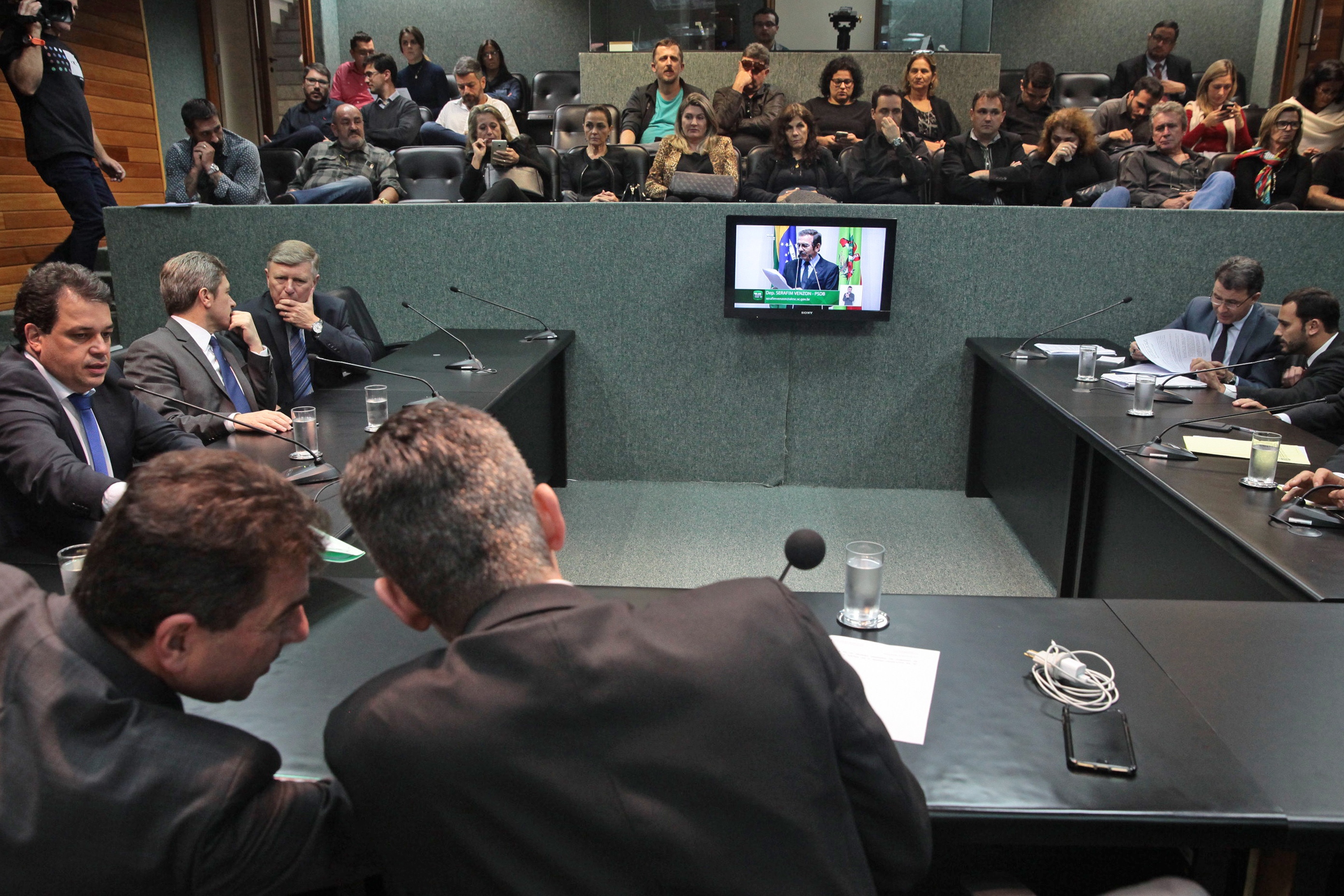 Reunião Extraordinária da Comissão de Constituição e Justiça.