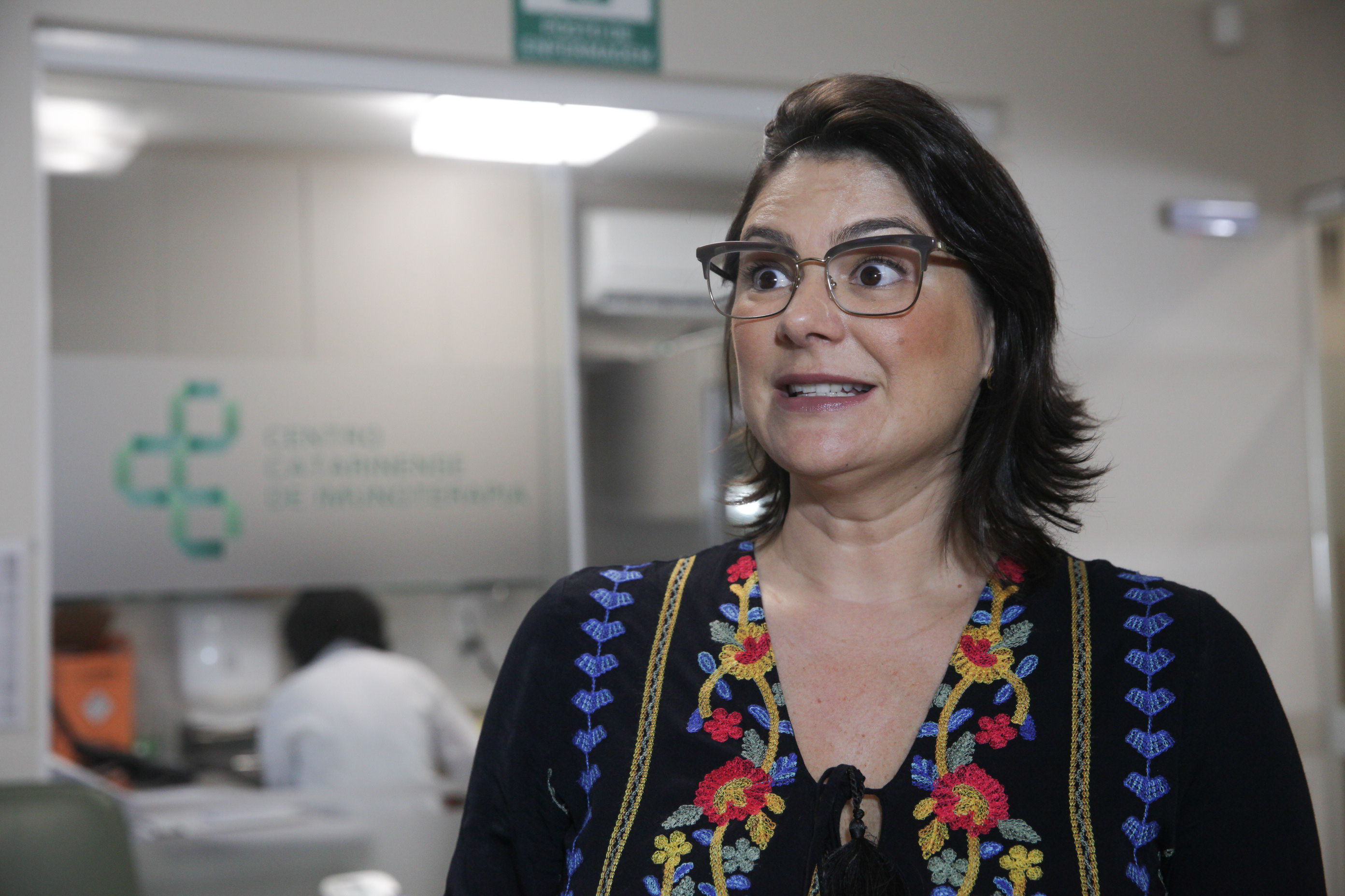 Reumatologista Giovana Gomes Ribeiro. Doenças reumáticas.