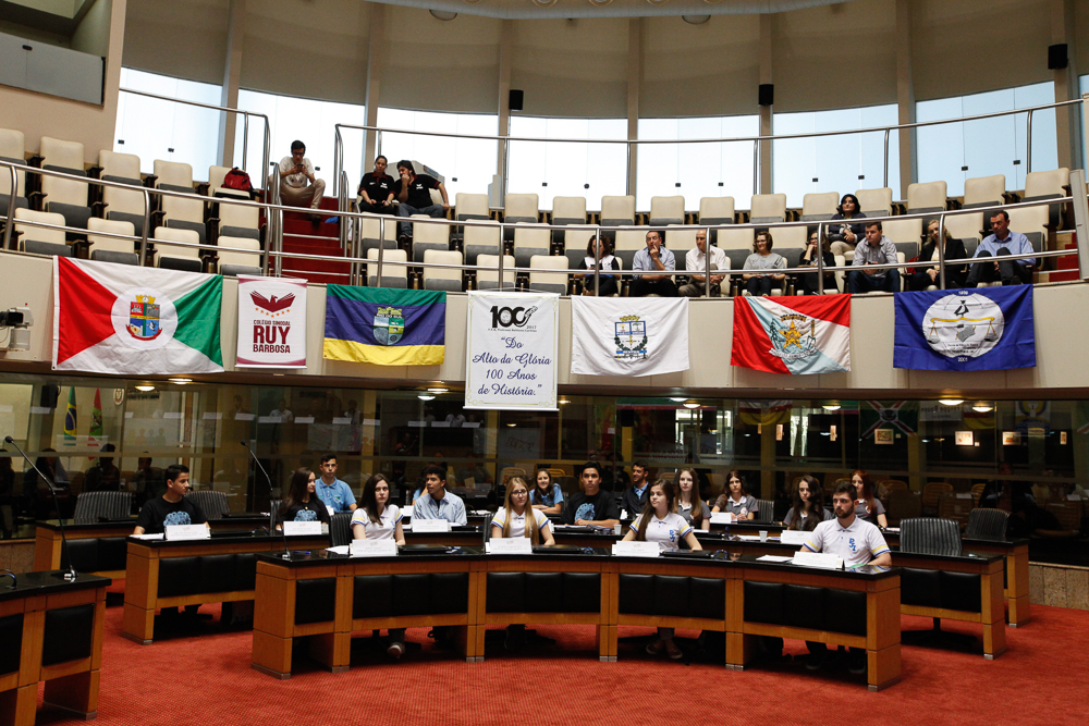 Sessão Especial do Parlamento Jovem Catarinense.