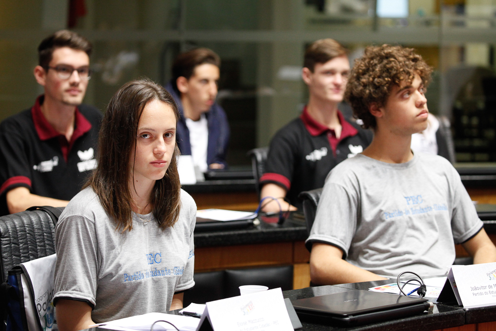 Sessão Especial do Parlamento Jovem Catarinense.
