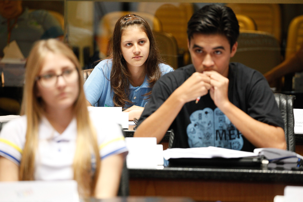 Sessão Especial do Parlamento Jovem Catarinense.