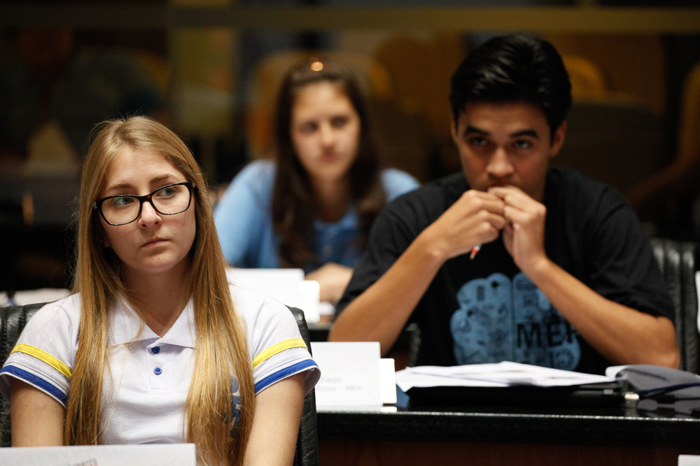Sessão Especial do Parlamento Jovem Catarinense.