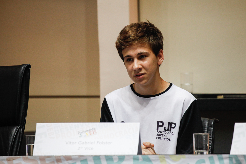 Sessão Especial do Parlamento Jovem Catarinense.