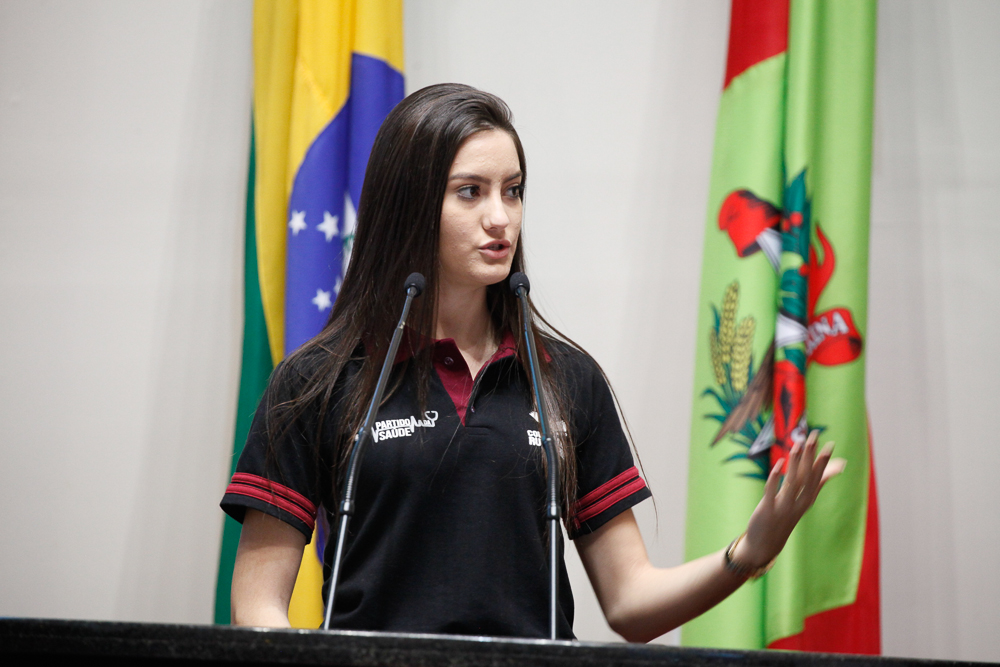 Sessão Especial do Parlamento Jovem Catarinense.
