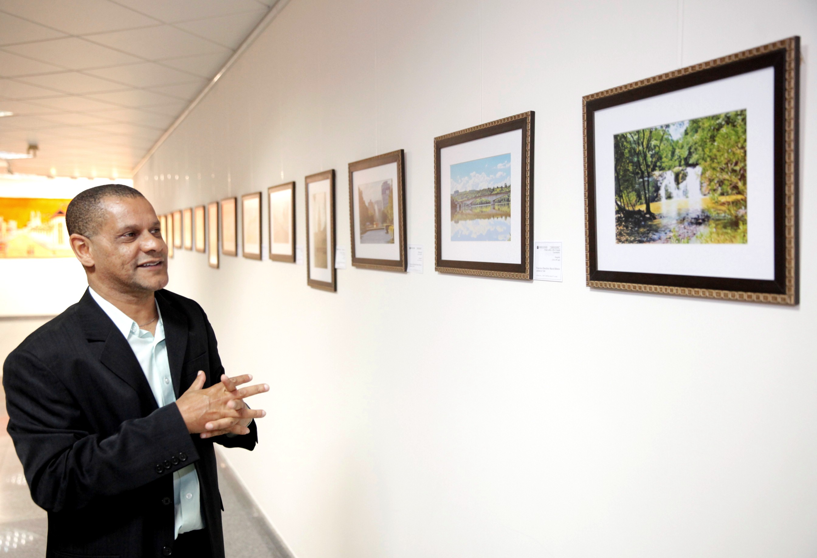 Fotógrafo Francisco Deoclécio Ribeiro. Exposição Bom Dia.
