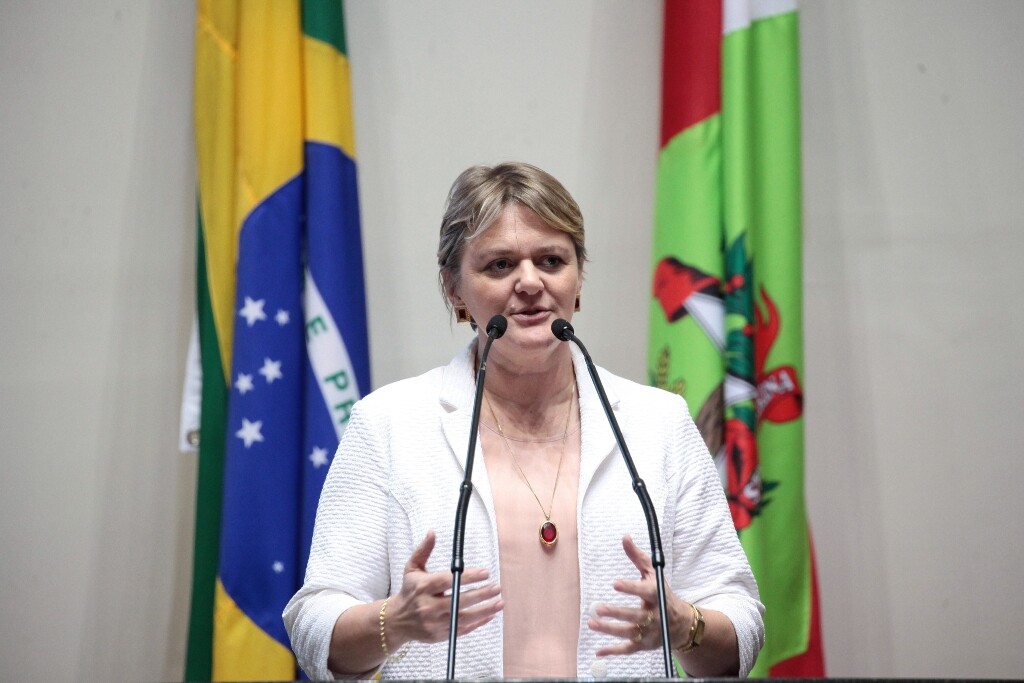 Deputada Luciane promove debate sobre patrimônio cultural