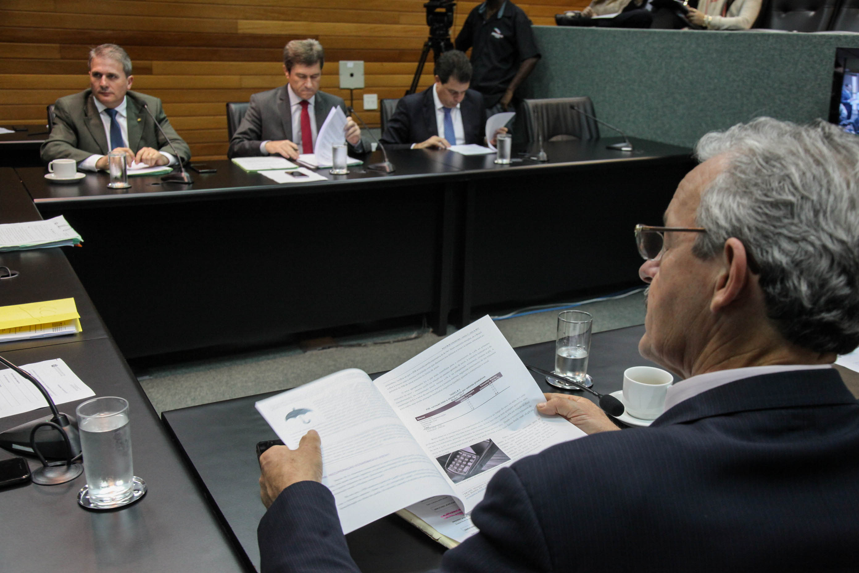 Comissão de Constituição e Justiça.