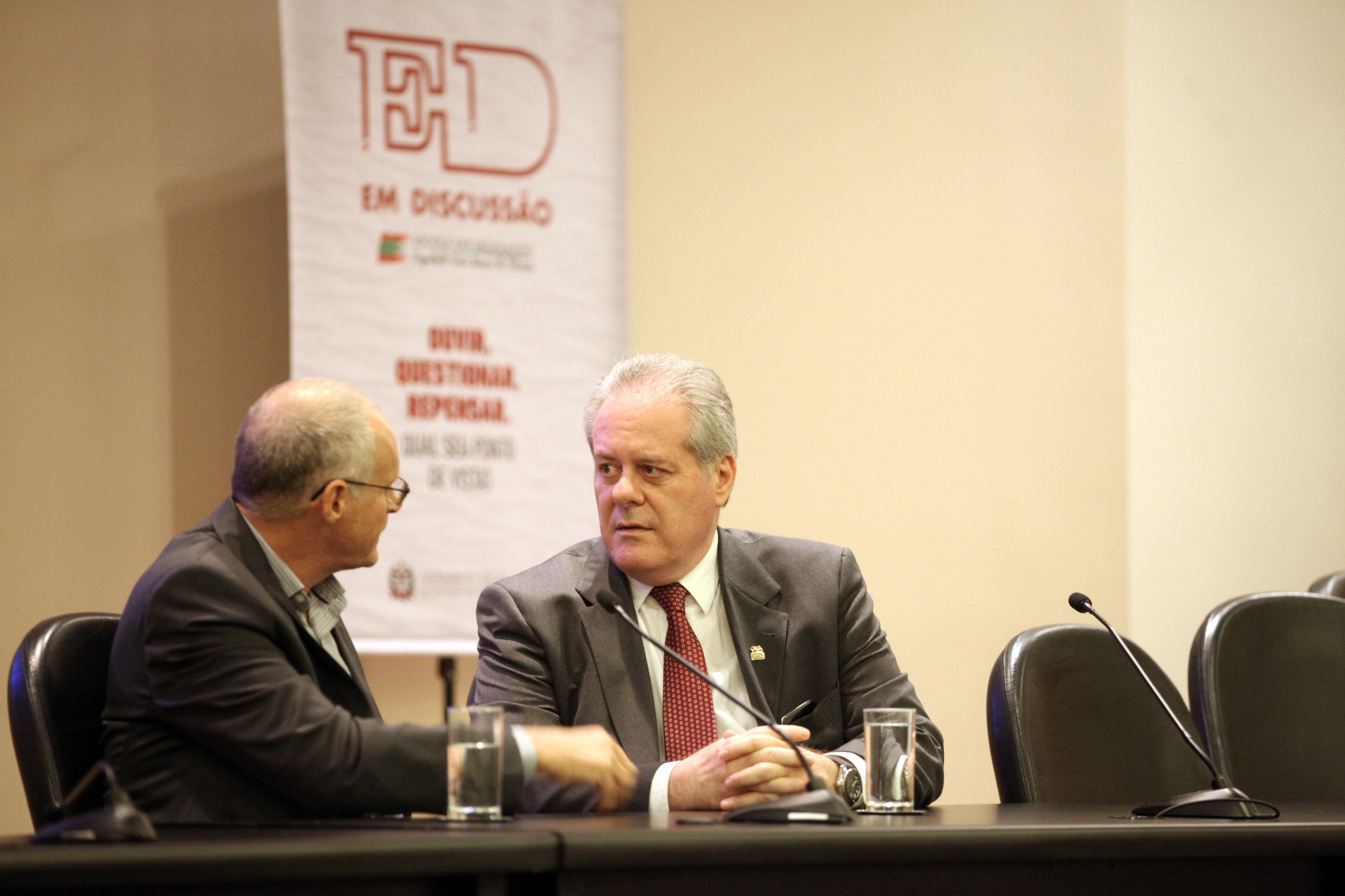 Palestra com José Mariano Beltrame.