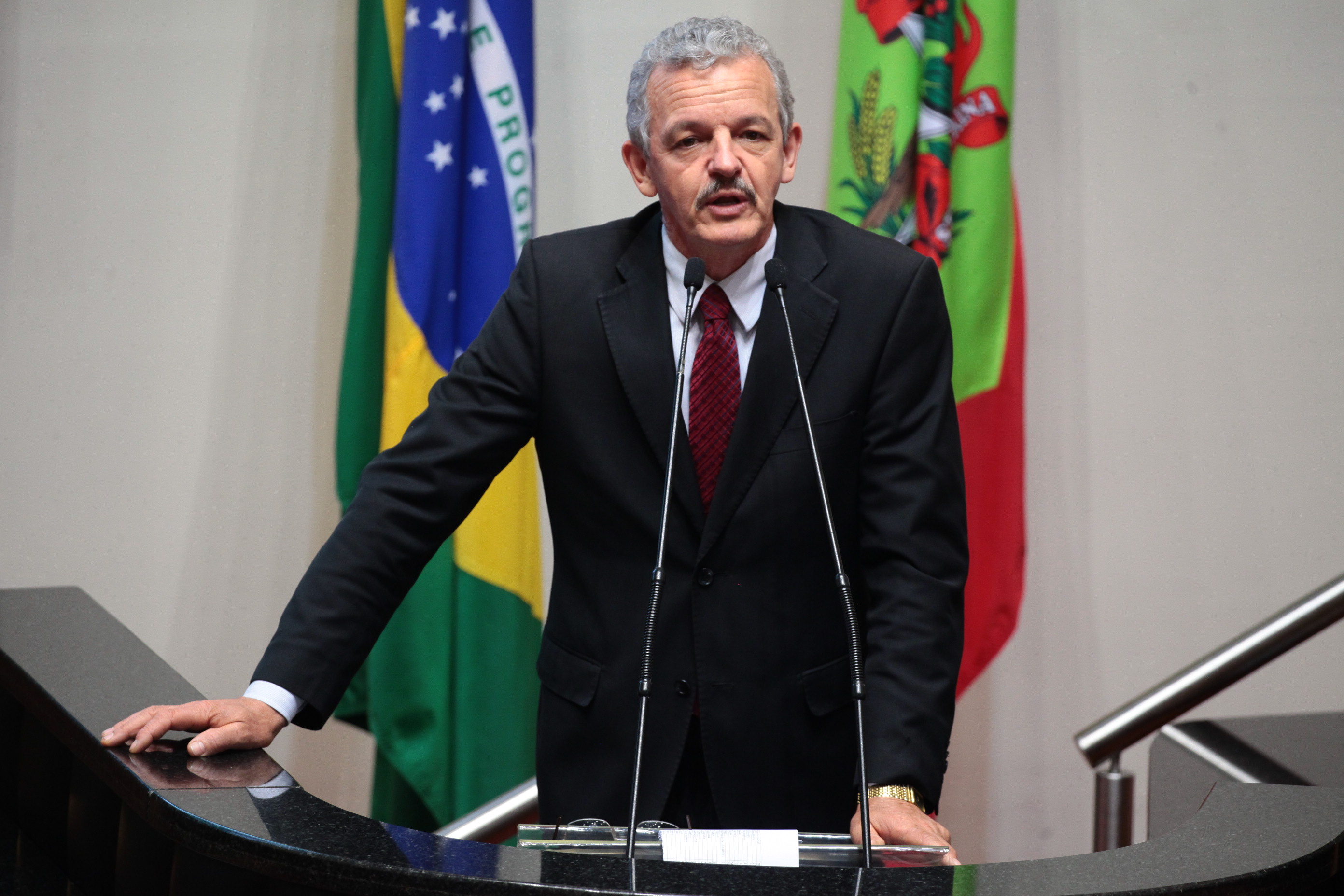 Deputado Dirceu Dresch (PT). Sessão Ordinária.
