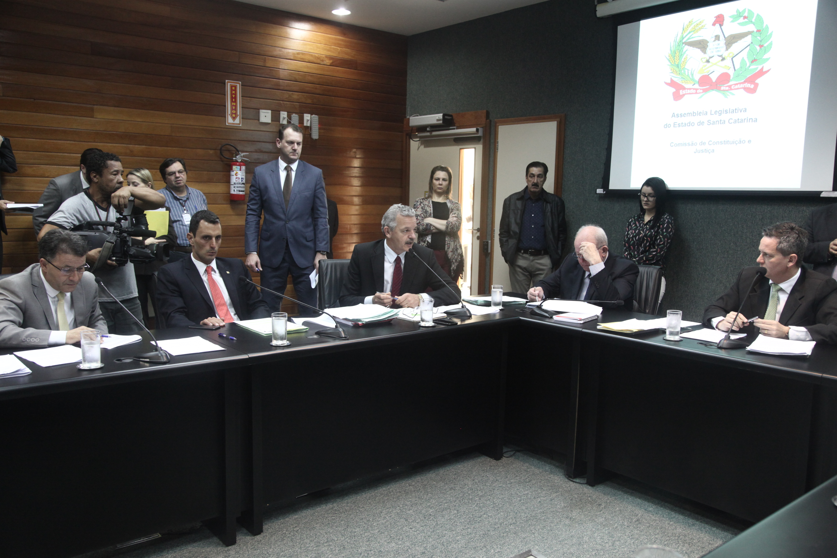 Comissão de Constituição e Justiça.