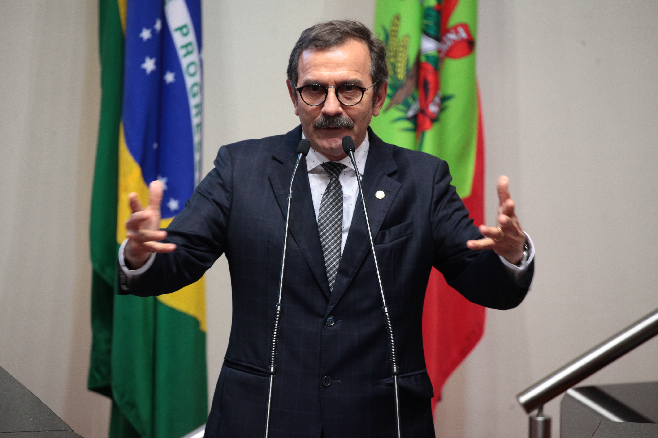 Deputado Serafim Venzon (PSDB). Sessão Ordinária.