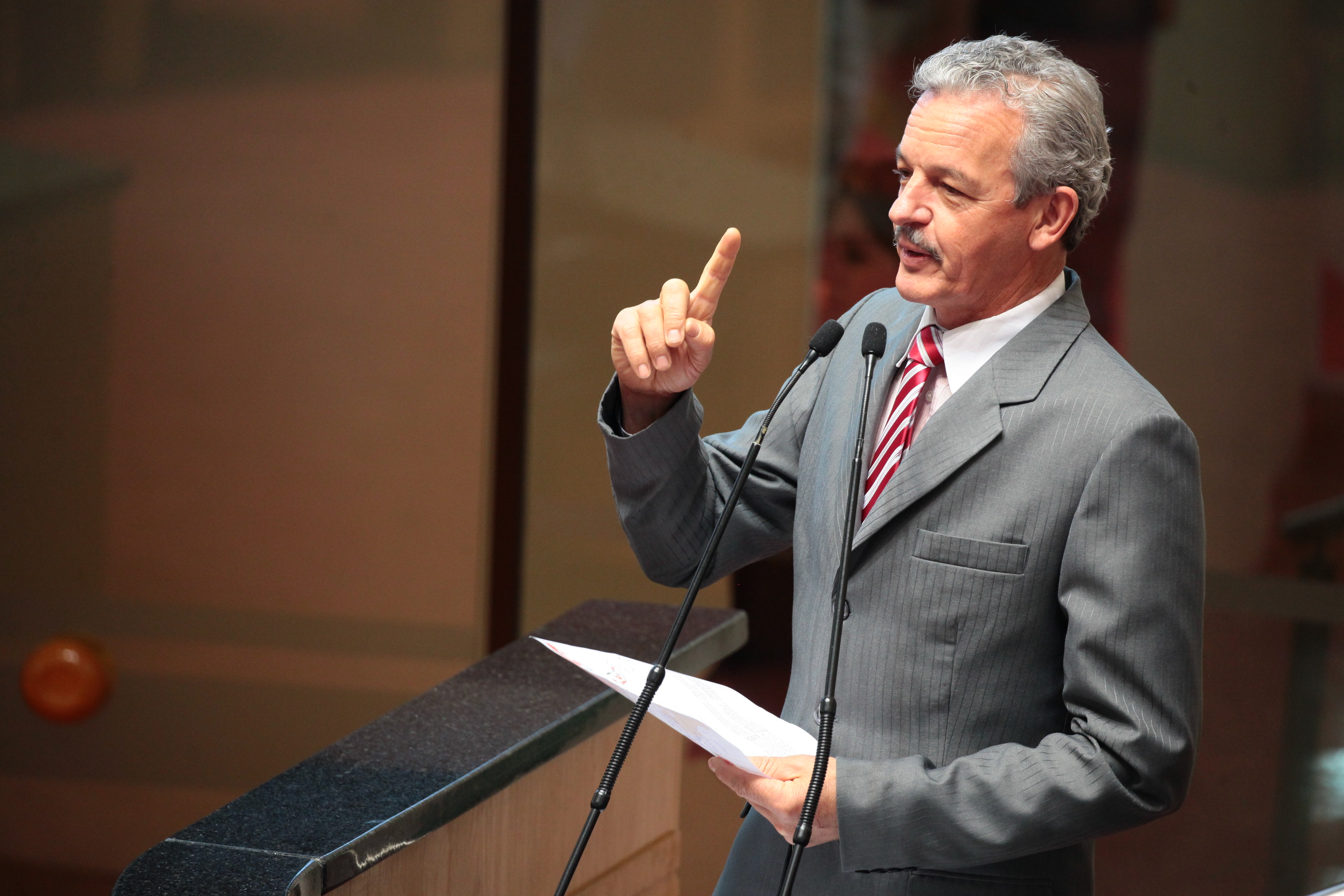 Deputado Dirceu Dresch (PT). Sessão Ordinária.