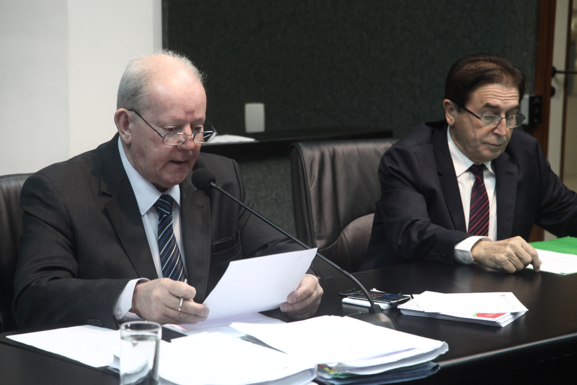 Deputado Marcos Vieira apresenta requerimento da Associação dos Municípios da Região Grande Florianópolis.