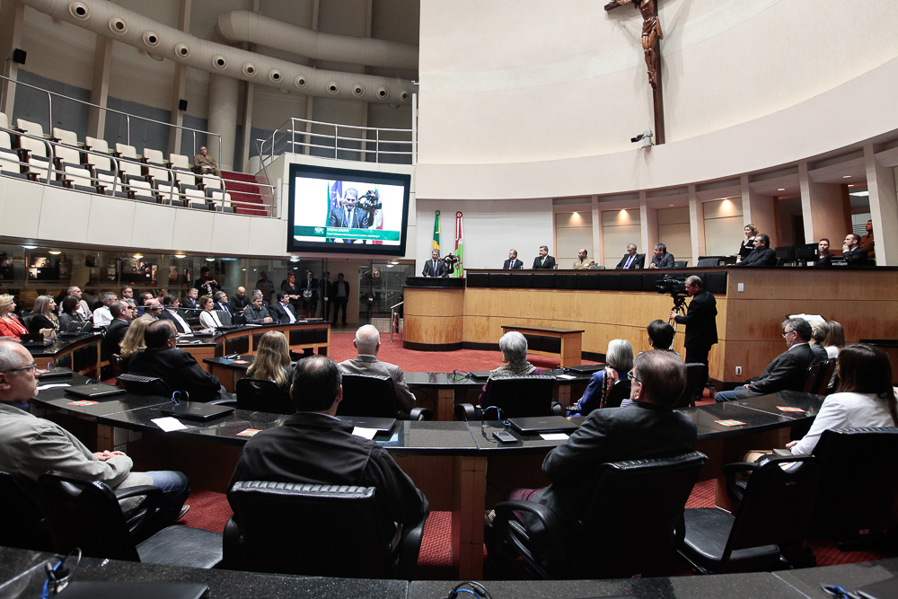 Concessão de Título de Cidadão Catarinense ao Senhor Luciano Buligon