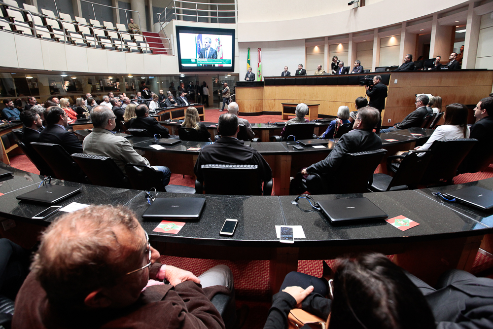 Concessão de Título de Cidadão Catarinense ao Senhor Luciano Buligon