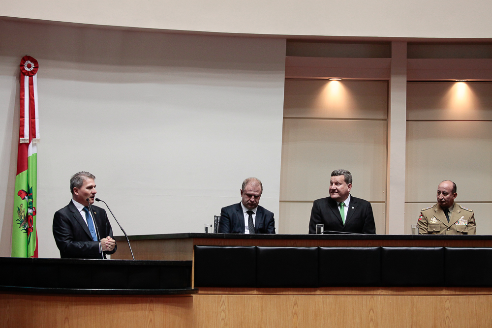 Concessão de Título de Cidadão Catarinense ao Senhor Luciano Buligon