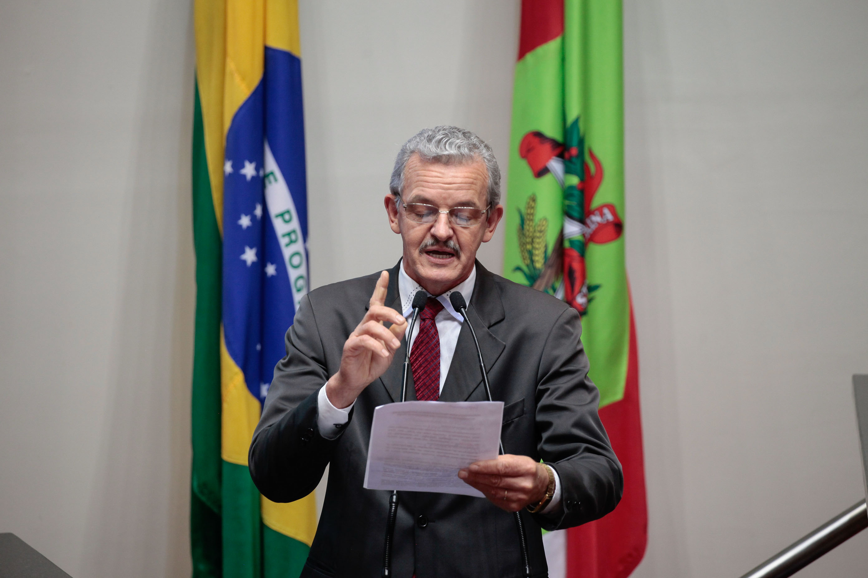 Deputado Dirceu Dresch (PT). Sessão Ordinária.