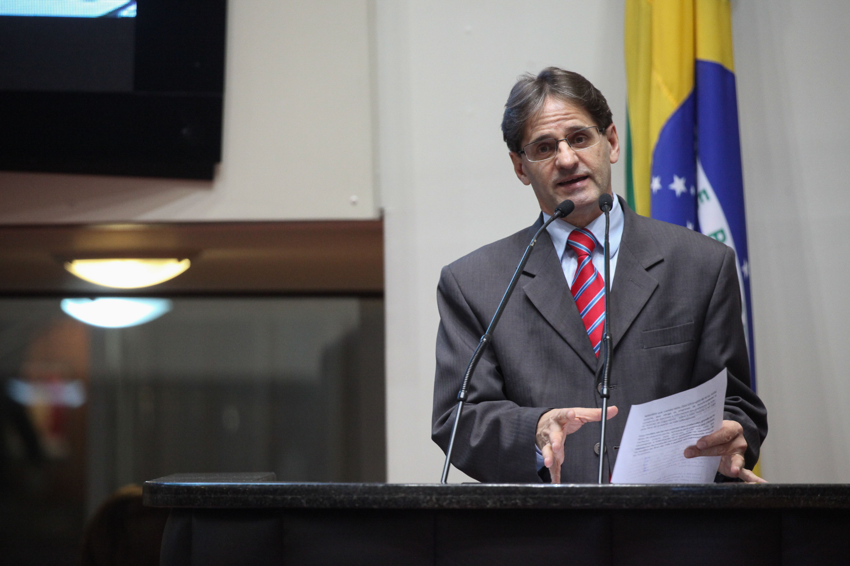 Deputado Neodi Saretta (PT).  Sessão Ordinária.