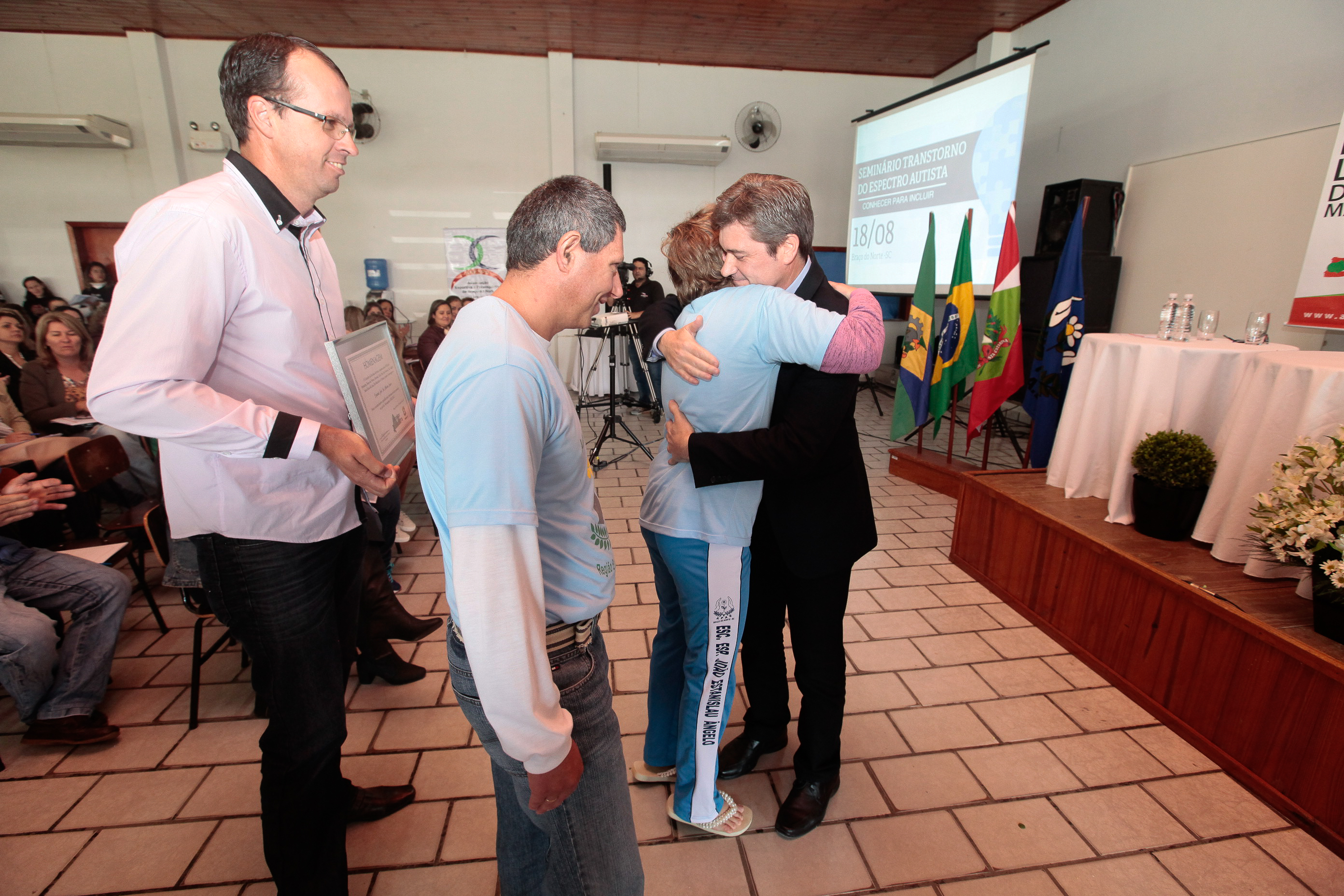 Seminário sobre o Transtorno do Espectro Autista: Conhecer para instruir.