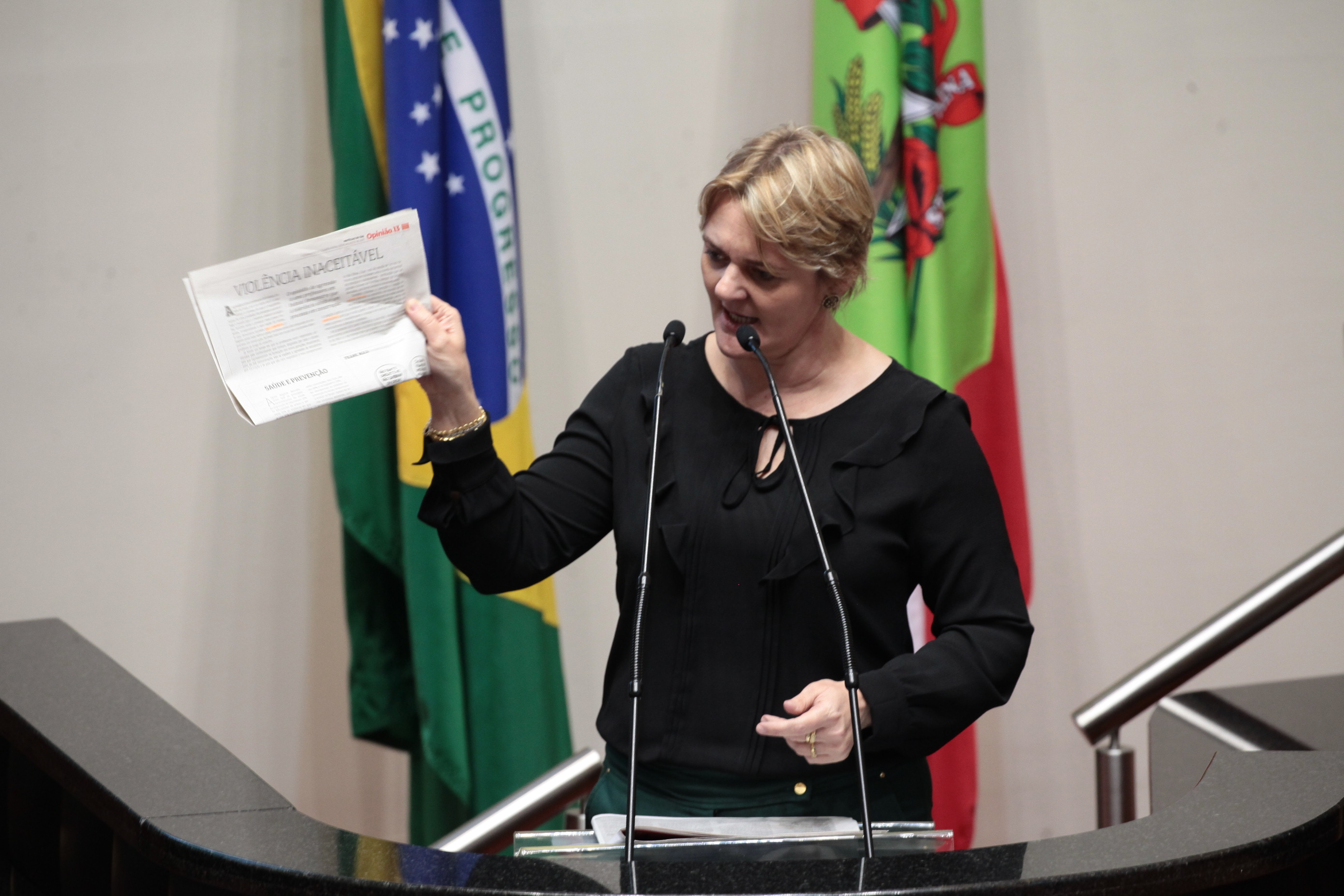 Sessão Ordinária. Deputada Luciane Carminatti (PT) - Foto: Miriam Zomer / Agência AL