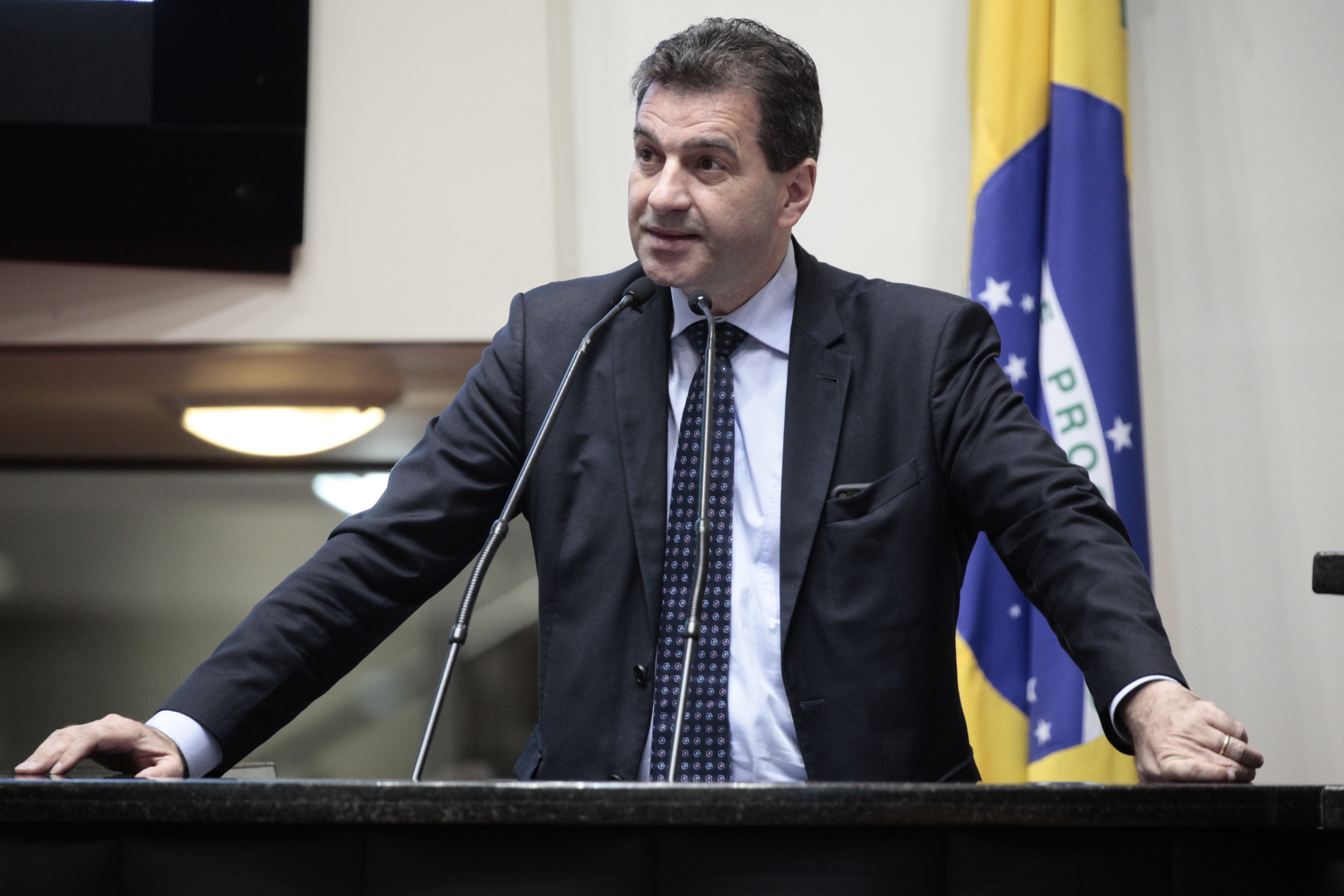 Deputado Valdir Cobalchini (PMDB). Sessão Ordinária.
