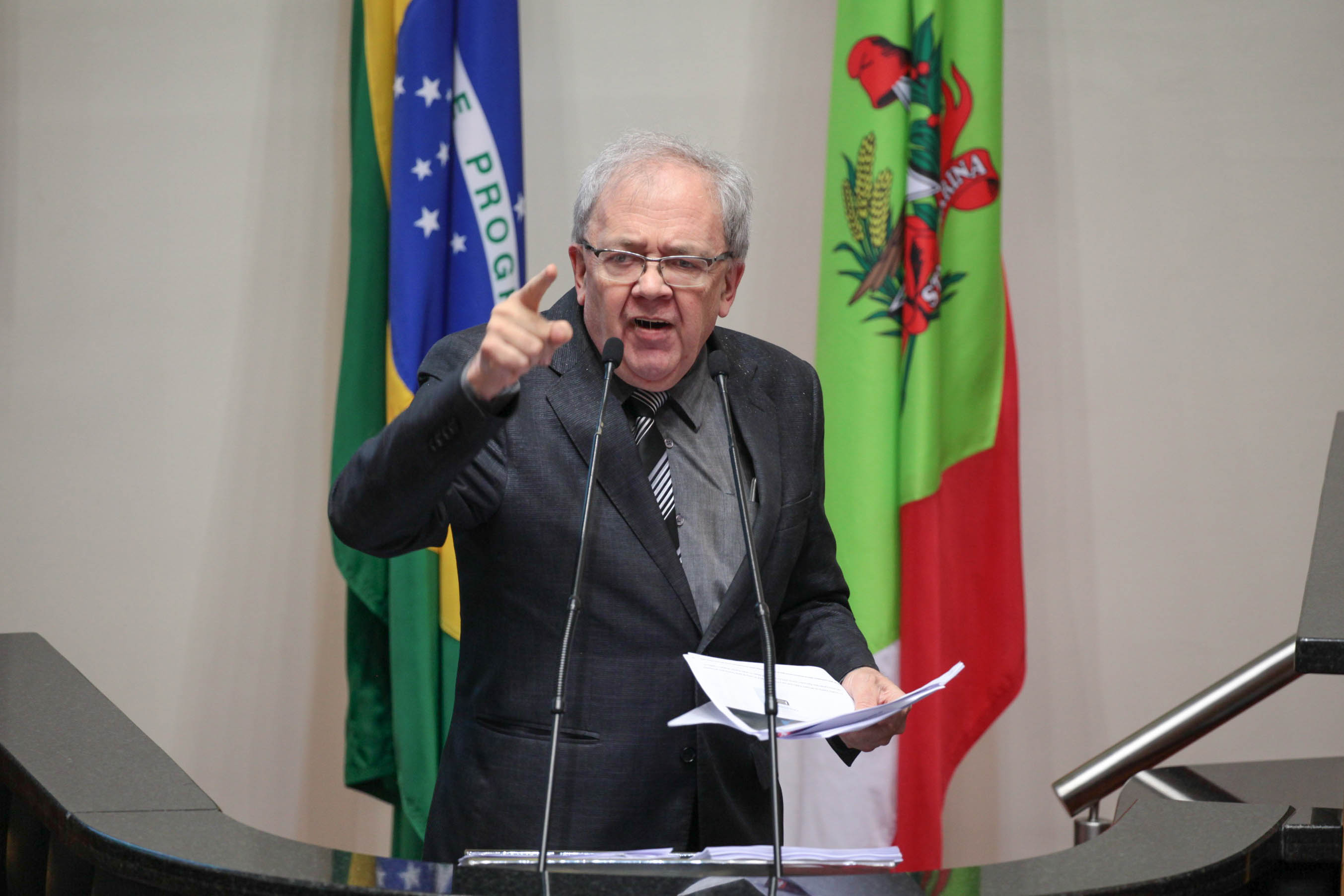 Deputado Fernando Coruja (PMDB). Sessão Plenária. Foto: Karina Ferreira / Agência AL