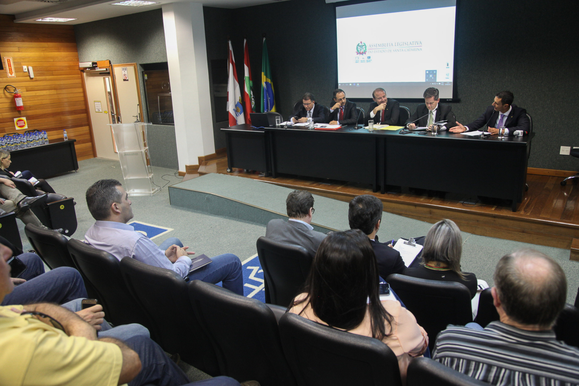 Frente parlamentar discute desafios para estimular o turismo náutico