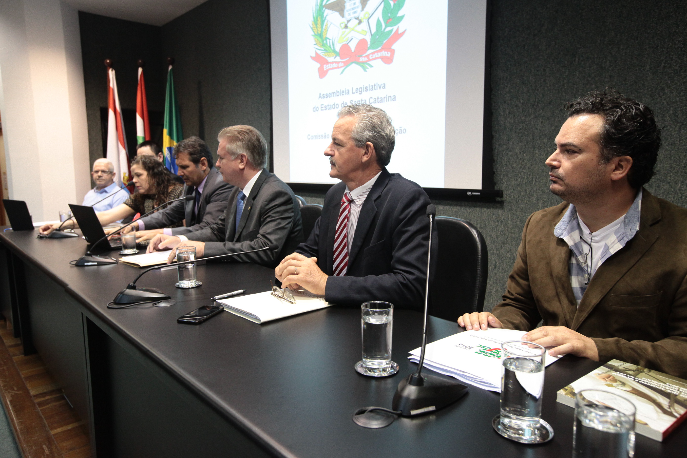 Comissão de Trabalho promove audiência pública para tratar do PLC 14.2/2016 que altera a Lei do Fundo de Reaparelhamento da Justiça.