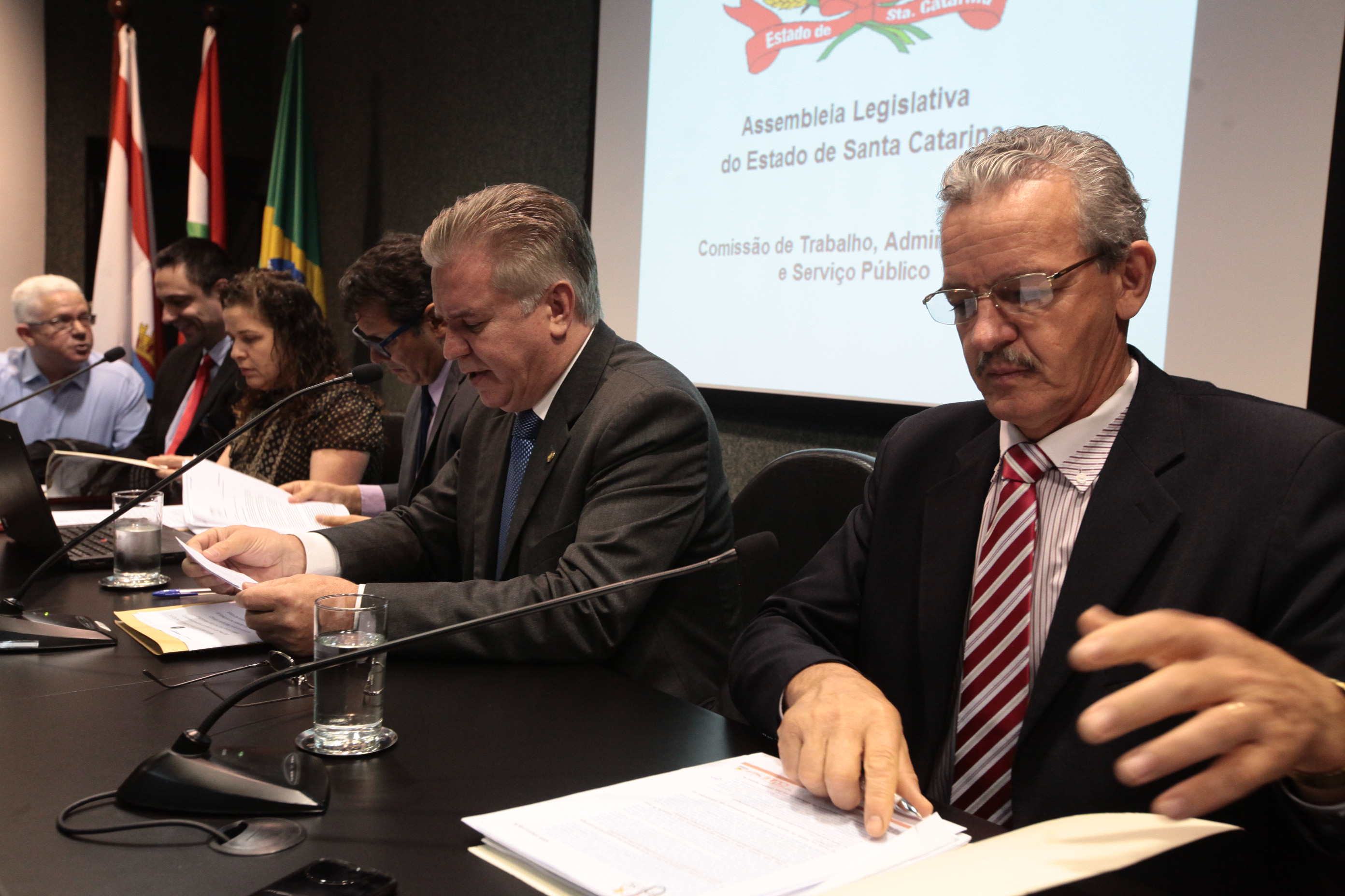 Comissão de Trabalho promove audiência pública para tratar do PLC 14.2/2016 que altera a Lei do Fundo de Reaparelhamento da Justiça.