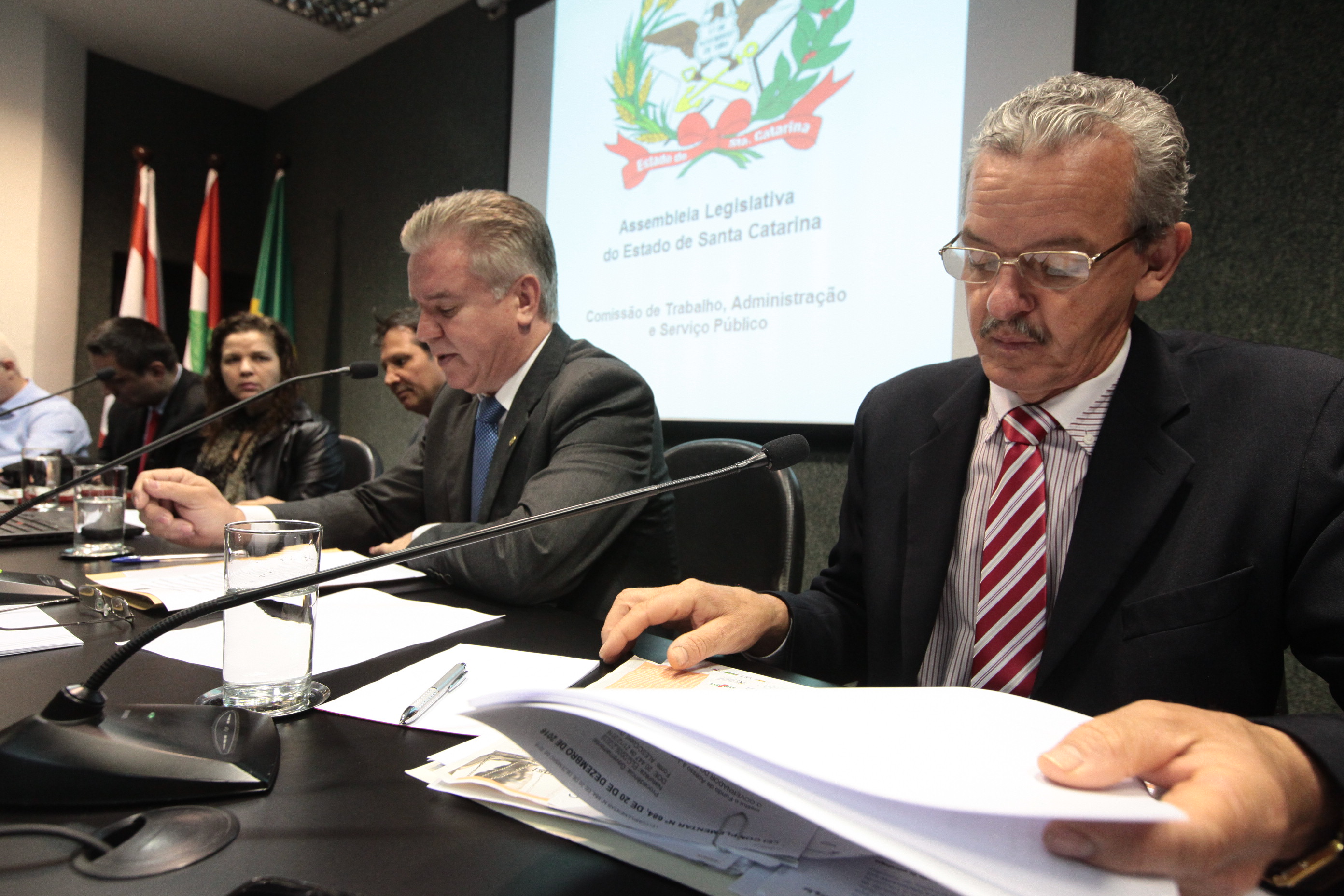 Comissão de Trabalho promove audiência pública para tratar do PLC 14.2/2016 que altera a Lei do Fundo de Reaparelhamento da Justiça.