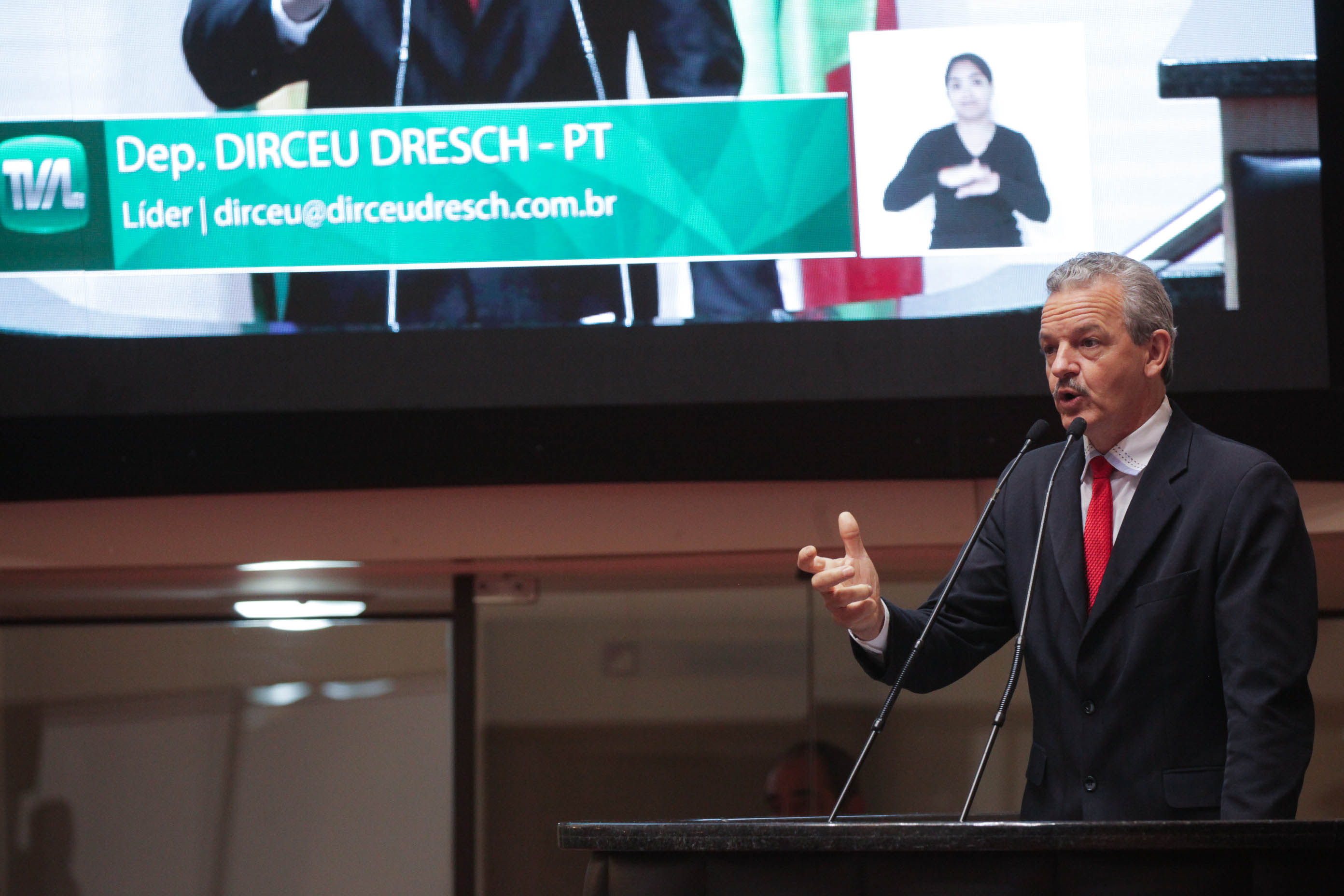Deputado Dirceu Dresch (PT). Sessão Ordinária.