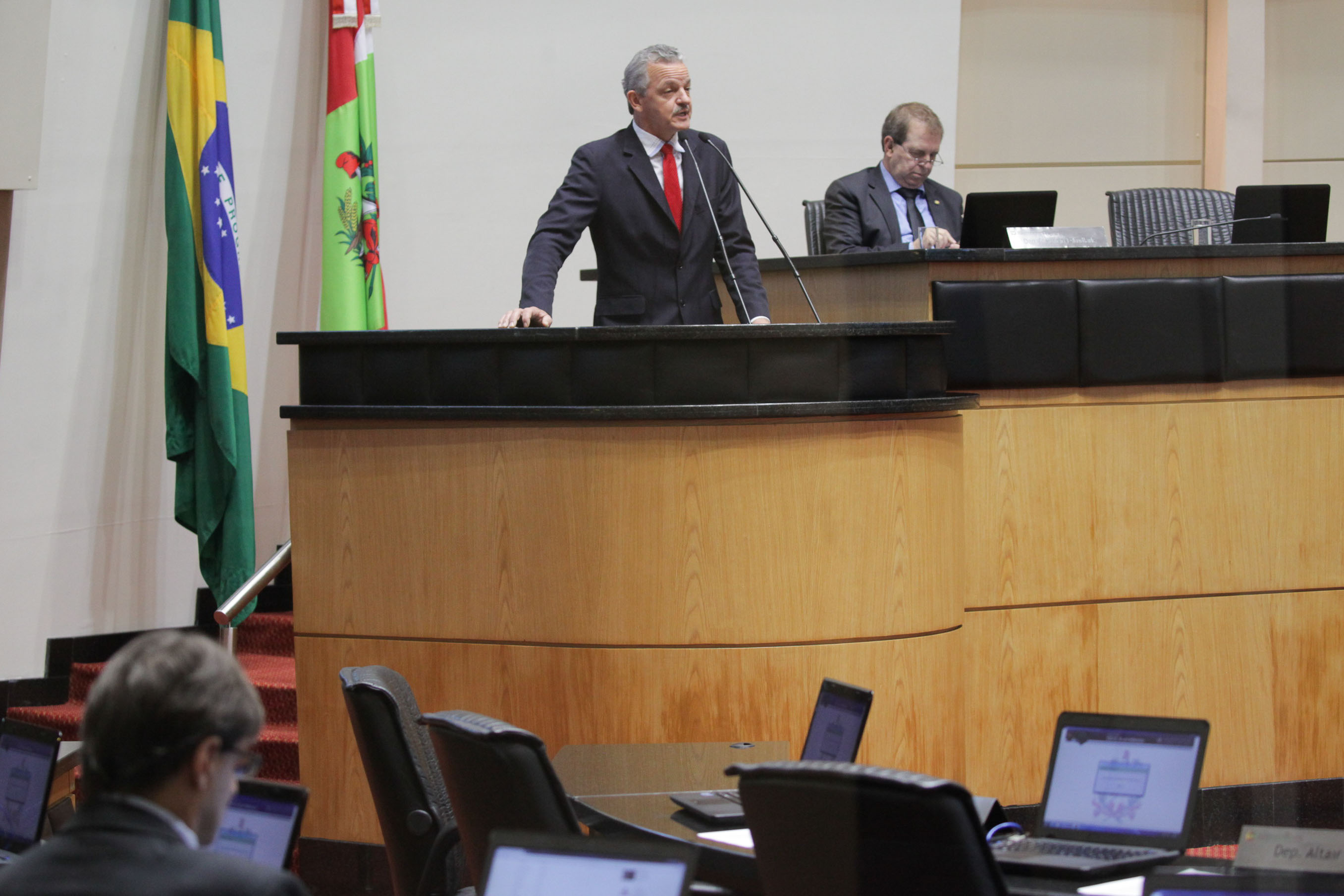 Deputado Dirceu Dresch (PT). Sessão Ordinária.