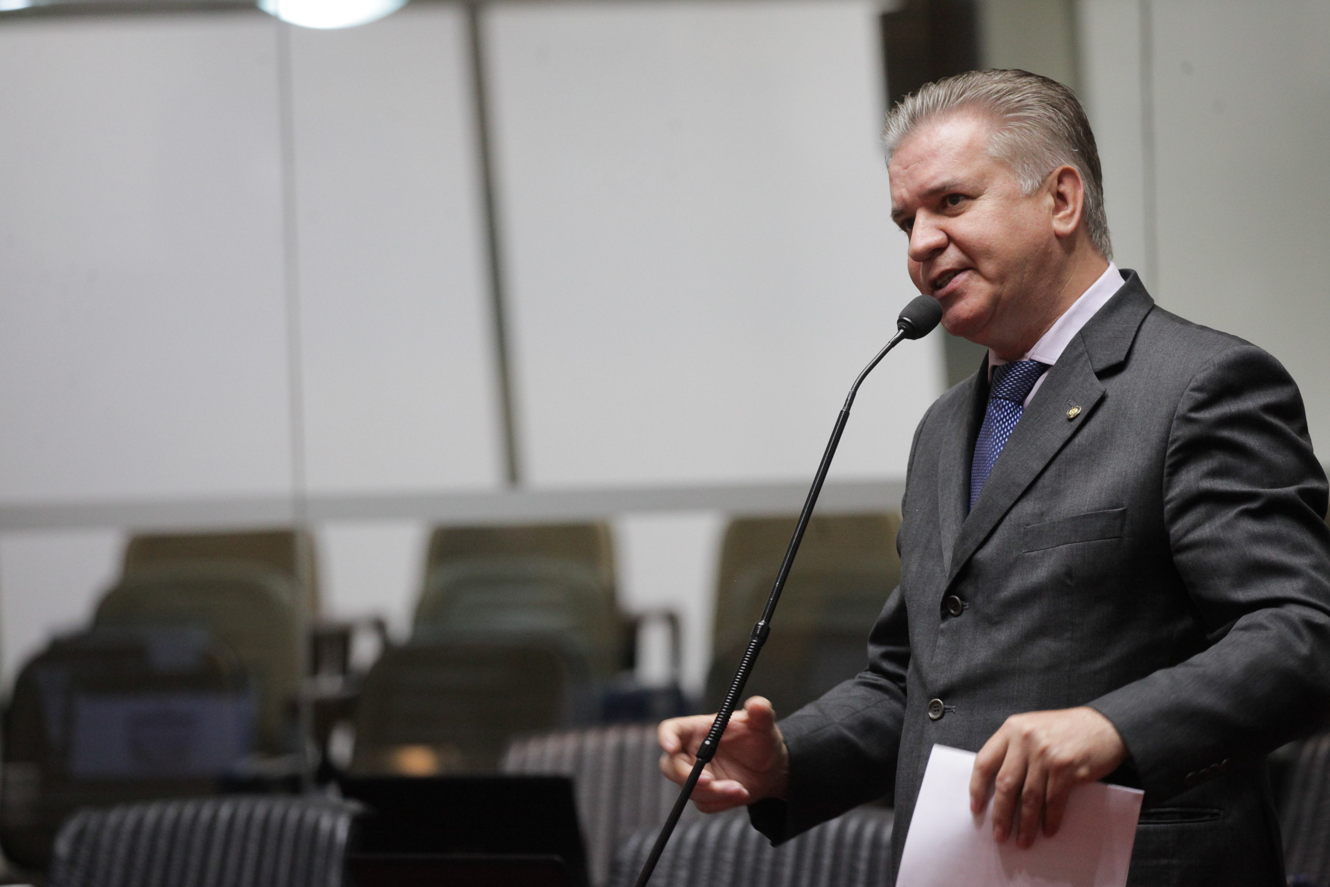Deputado Cesar Valduga (PCdoB). Sessão Ordinária.