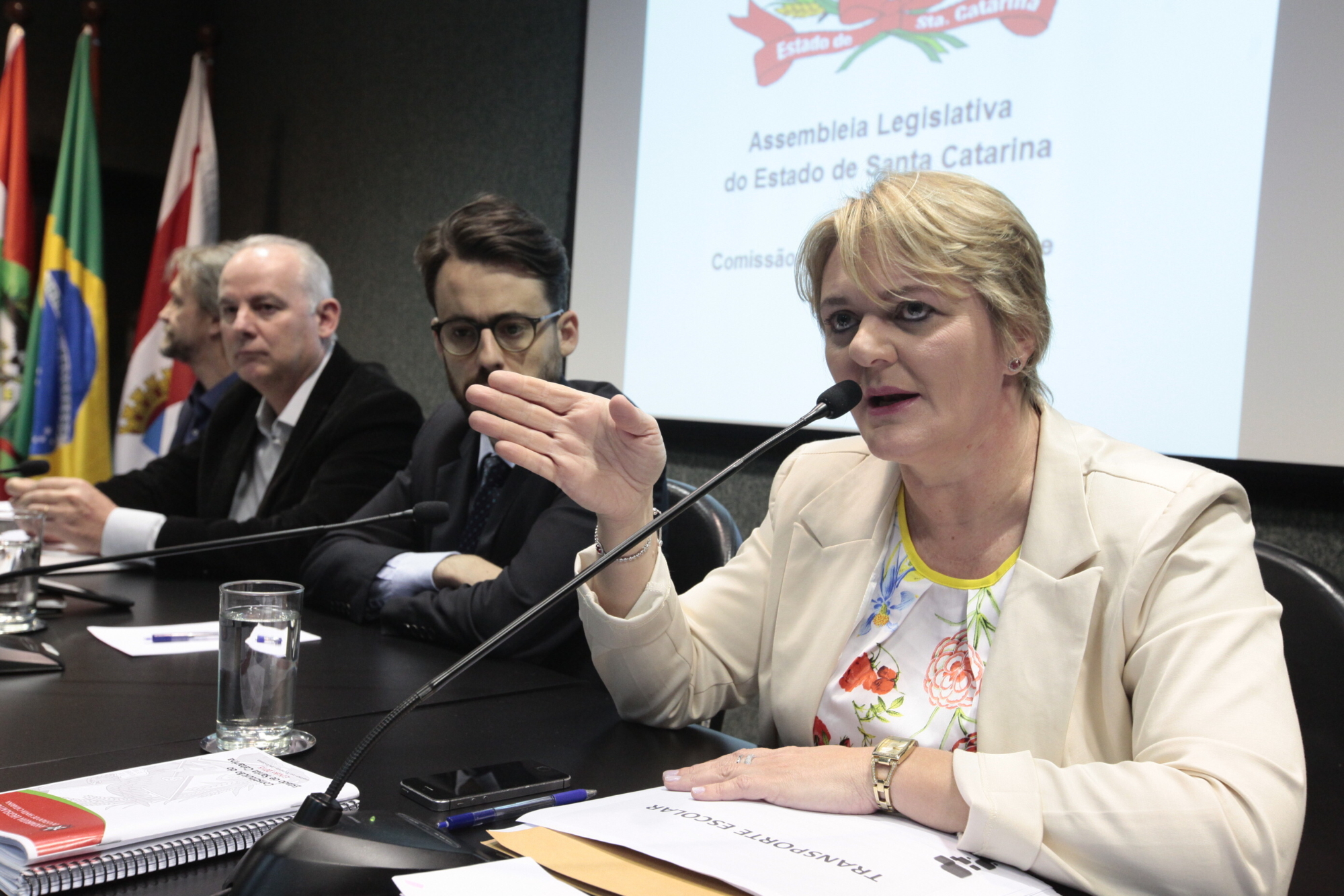 Municípios reclamam da dificuldade de custeio do transporte escolar