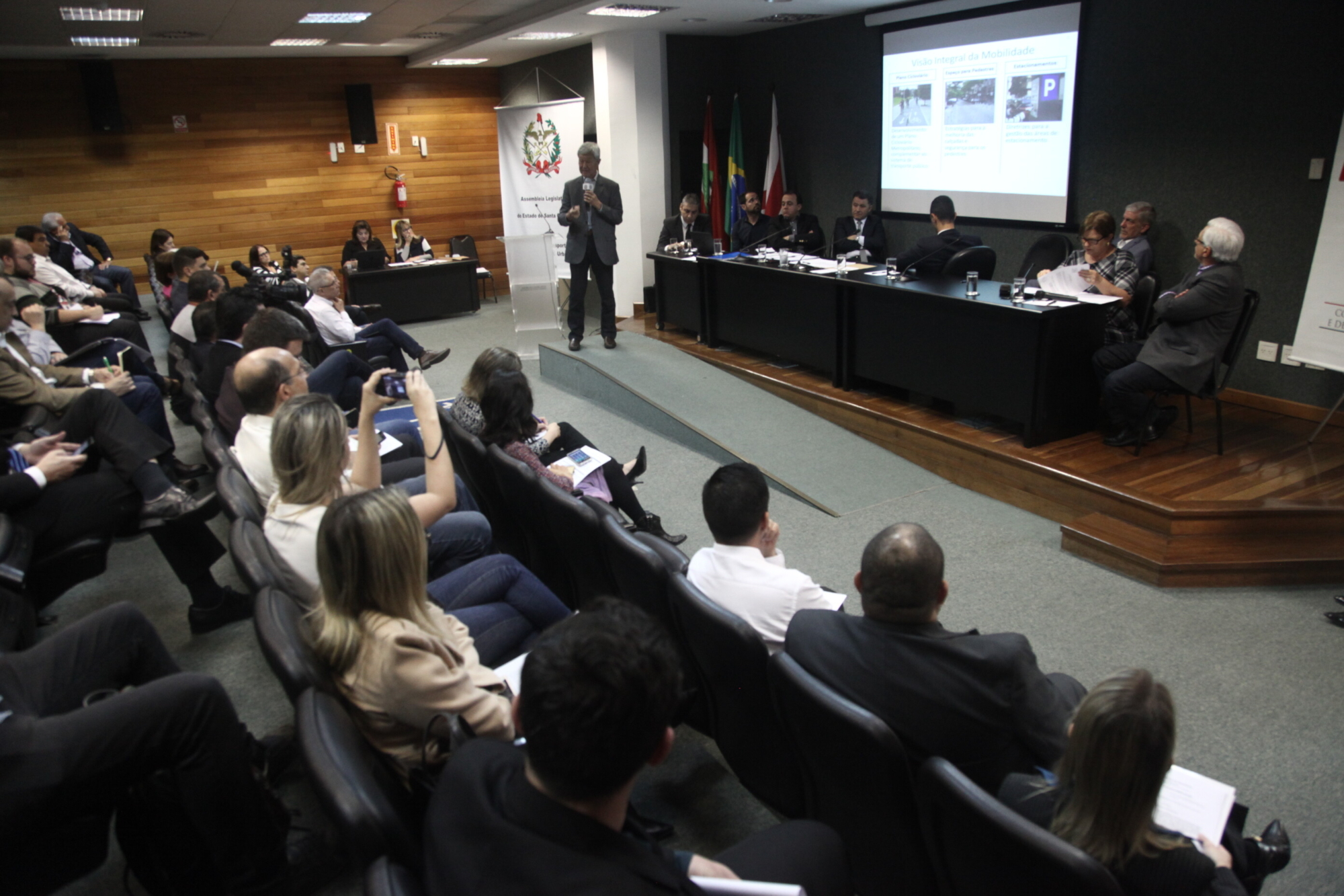 Prefeitos pedem mudanças em PLC que altera a Região Metropolitana na capital