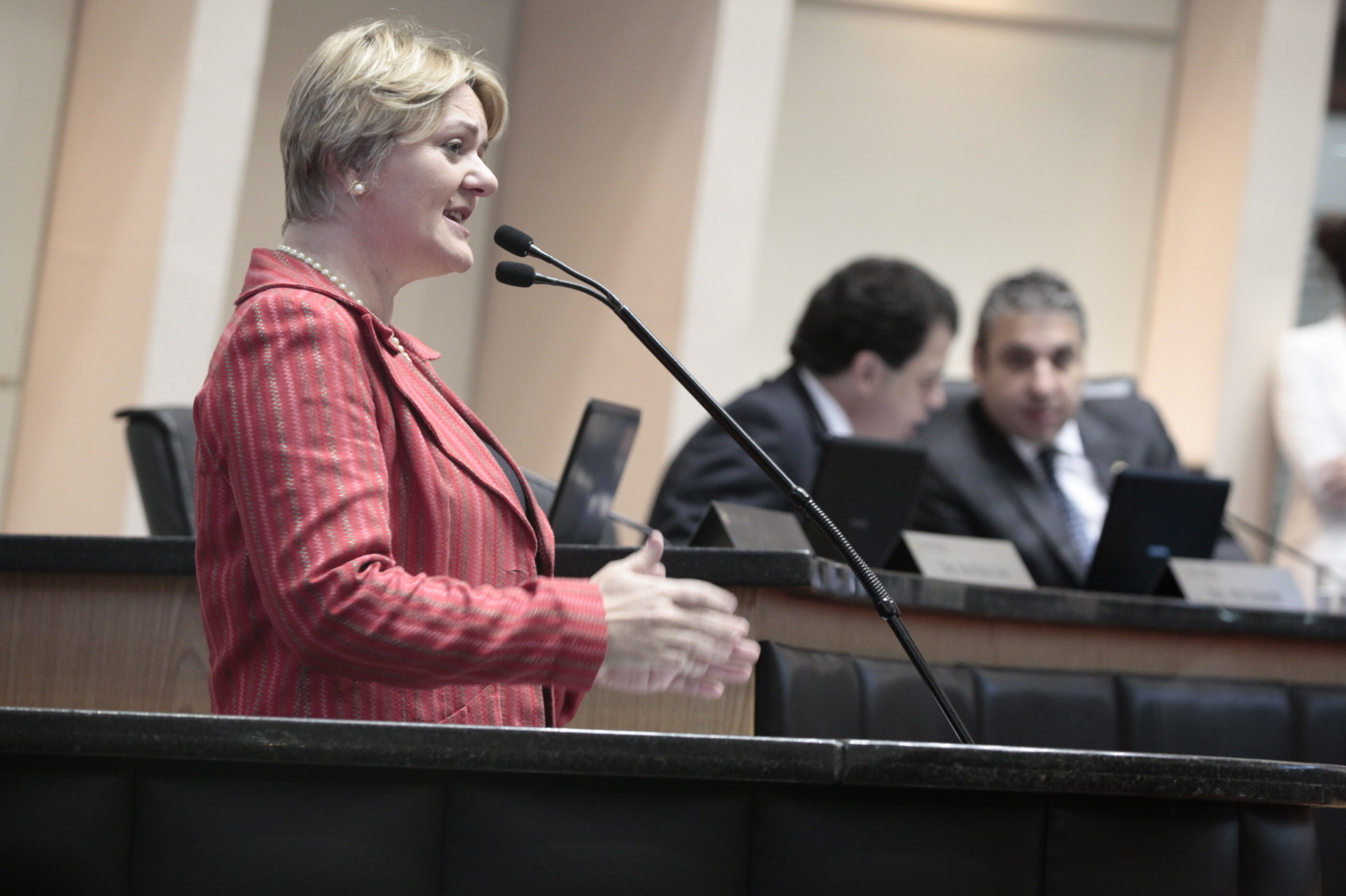 Pronunciamentos dos deputados na sessão desta quinta (24)
