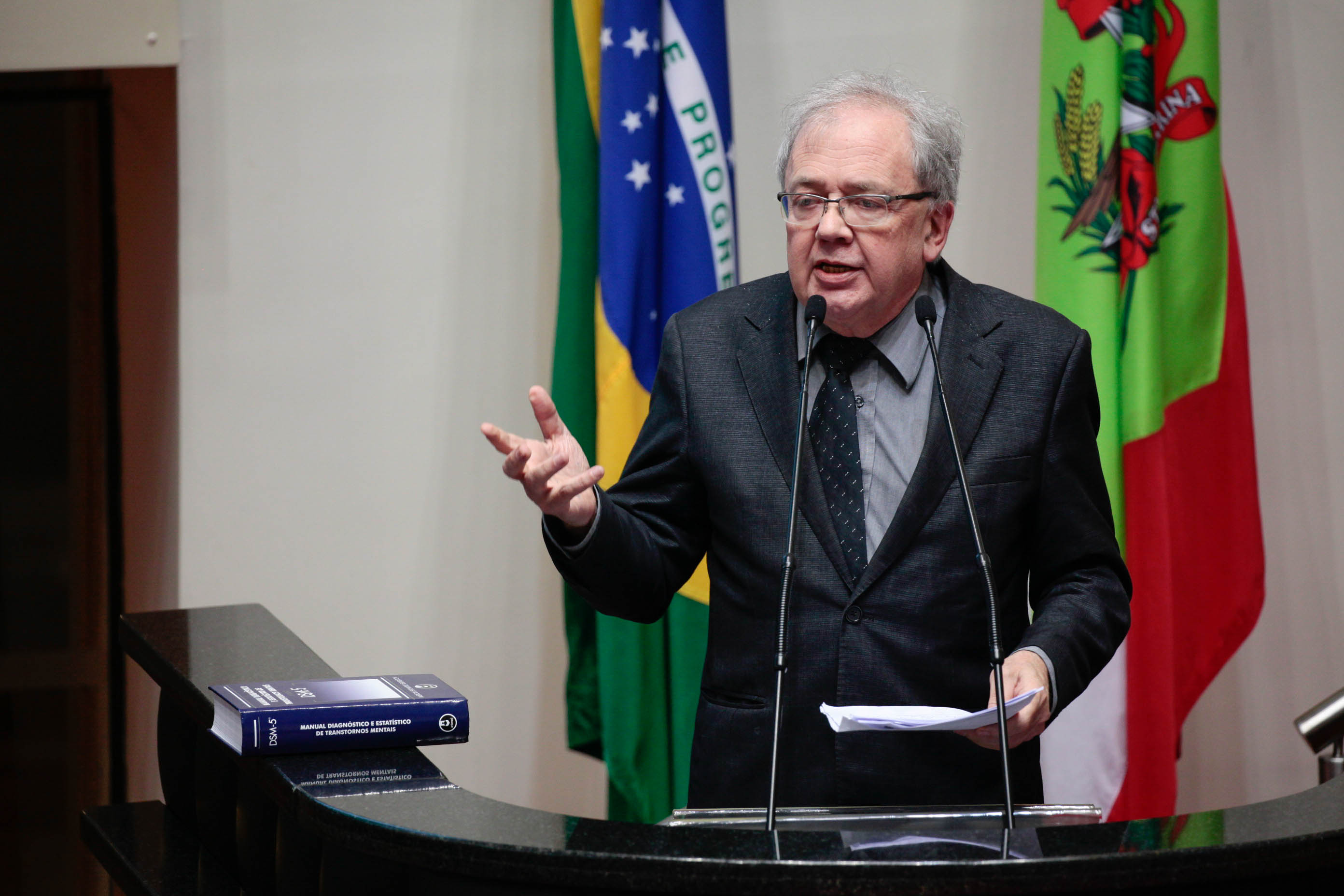 Deputado Fernando Coruja (PMDB). Sessão Ordinária.