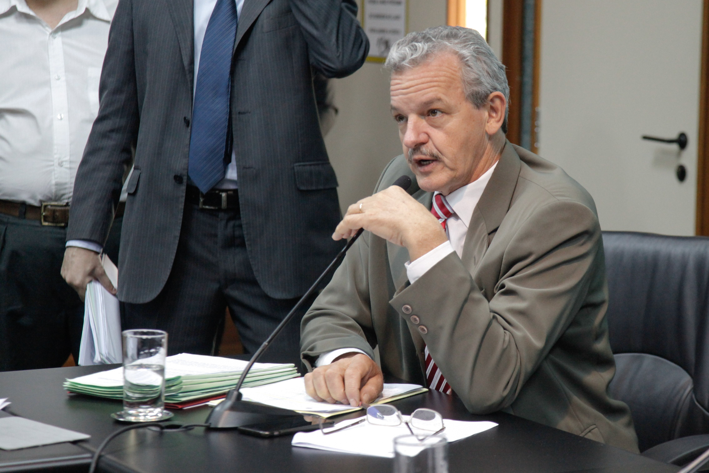 Deputado Dirceu Dresch (PT). Comissão de Constituição e Justiça.