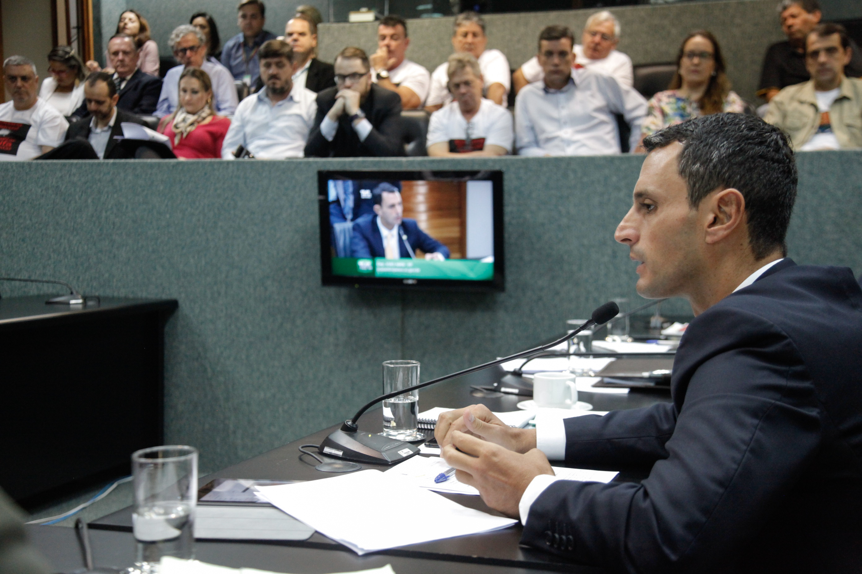 Deputado João Amin (PP). Comissão de Constituição e Justiça.
