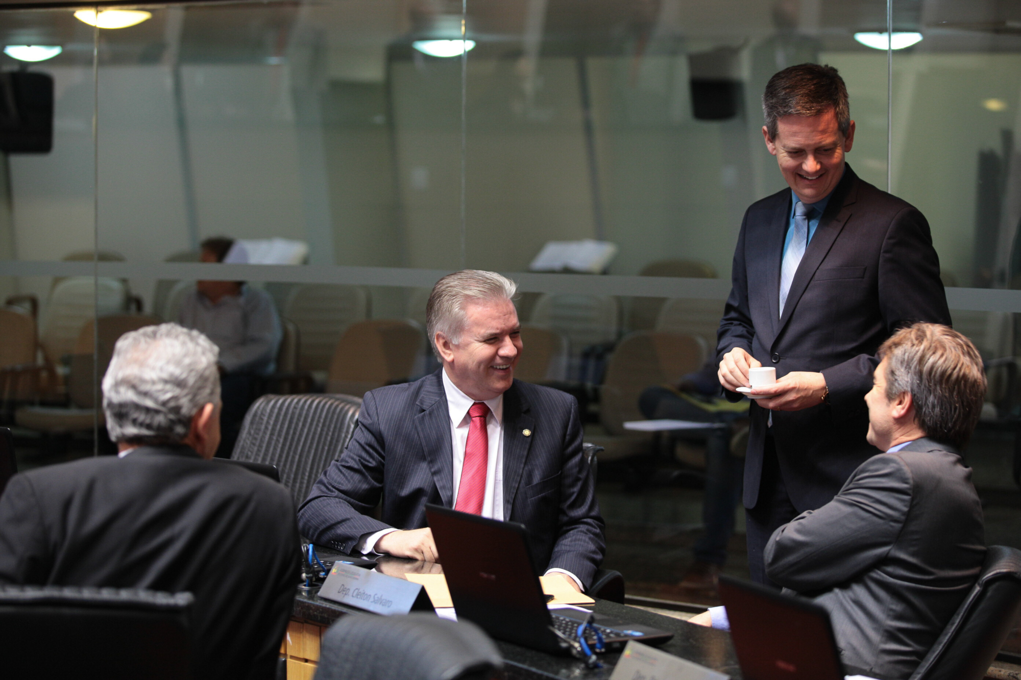 Pronunciamentos dos deputados na sessão desta quarta (06)