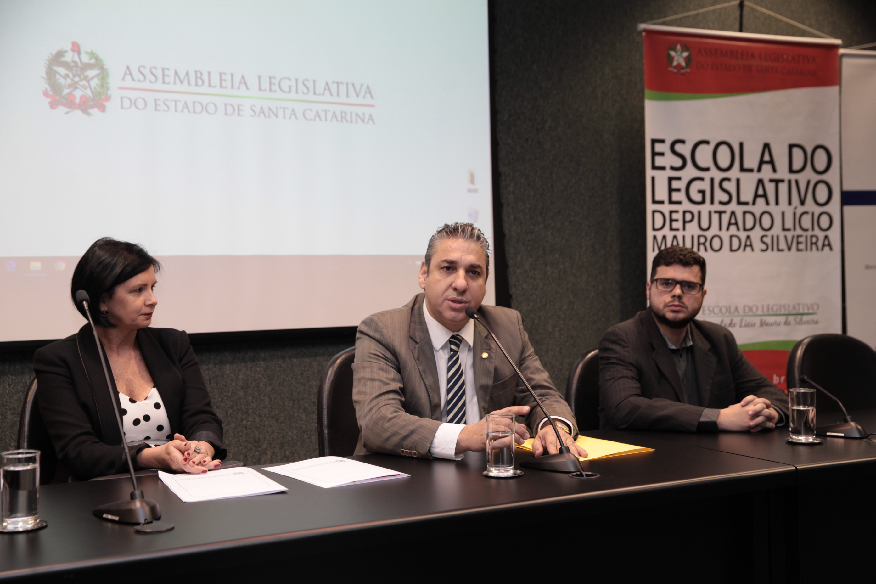 Deputado Mario Marcondes (PSDB). Seminário Sobre a Lei do Marco Regulatório.