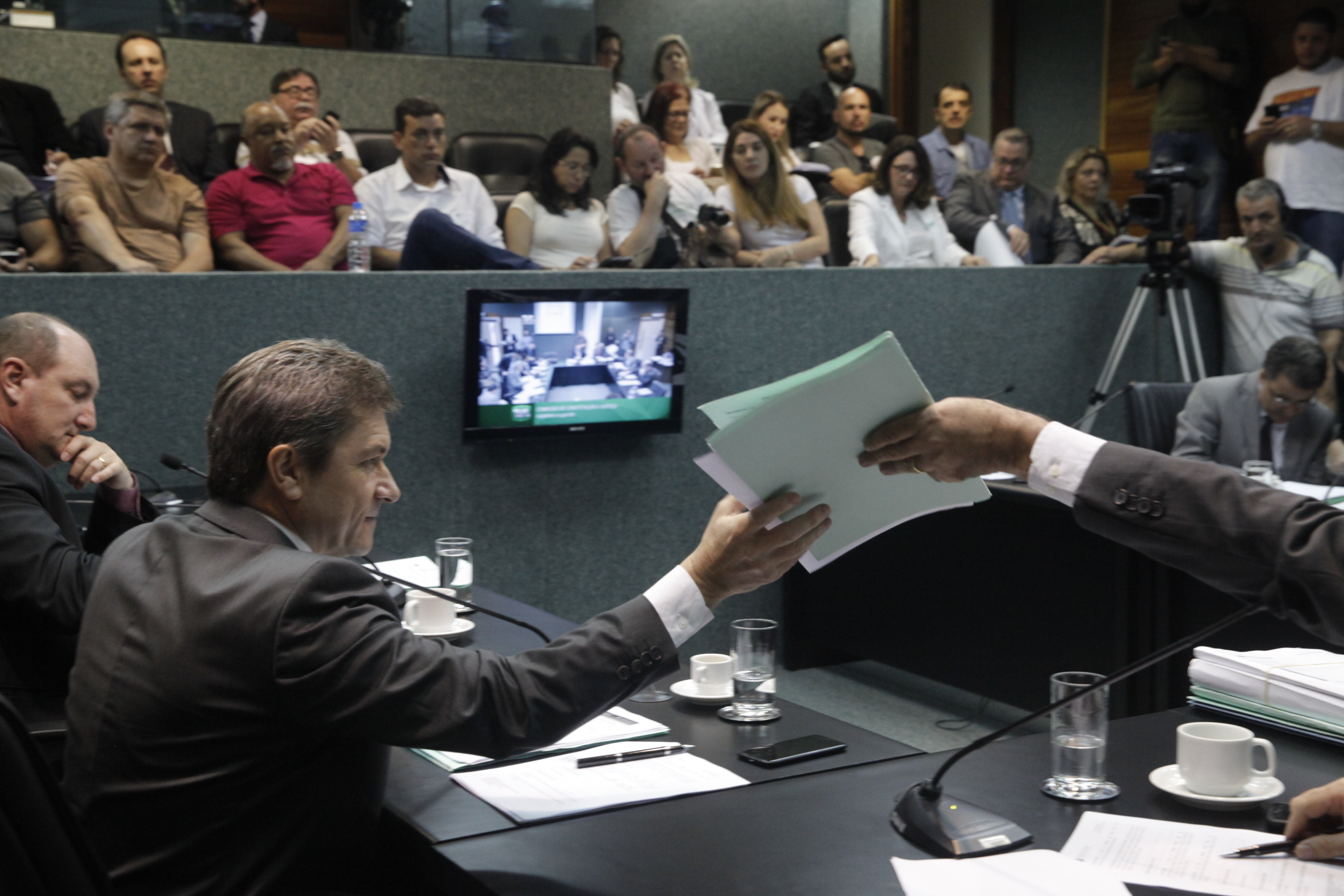 Comissão de Constituição e Justiça.