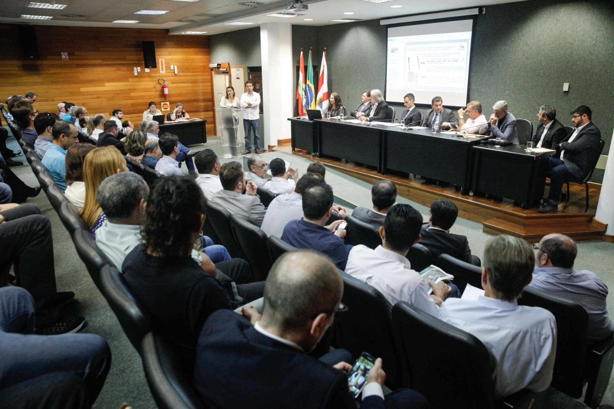 Críticas ao ICMBio marcam audiência sobre novo acesso ao aeroporto da Capital